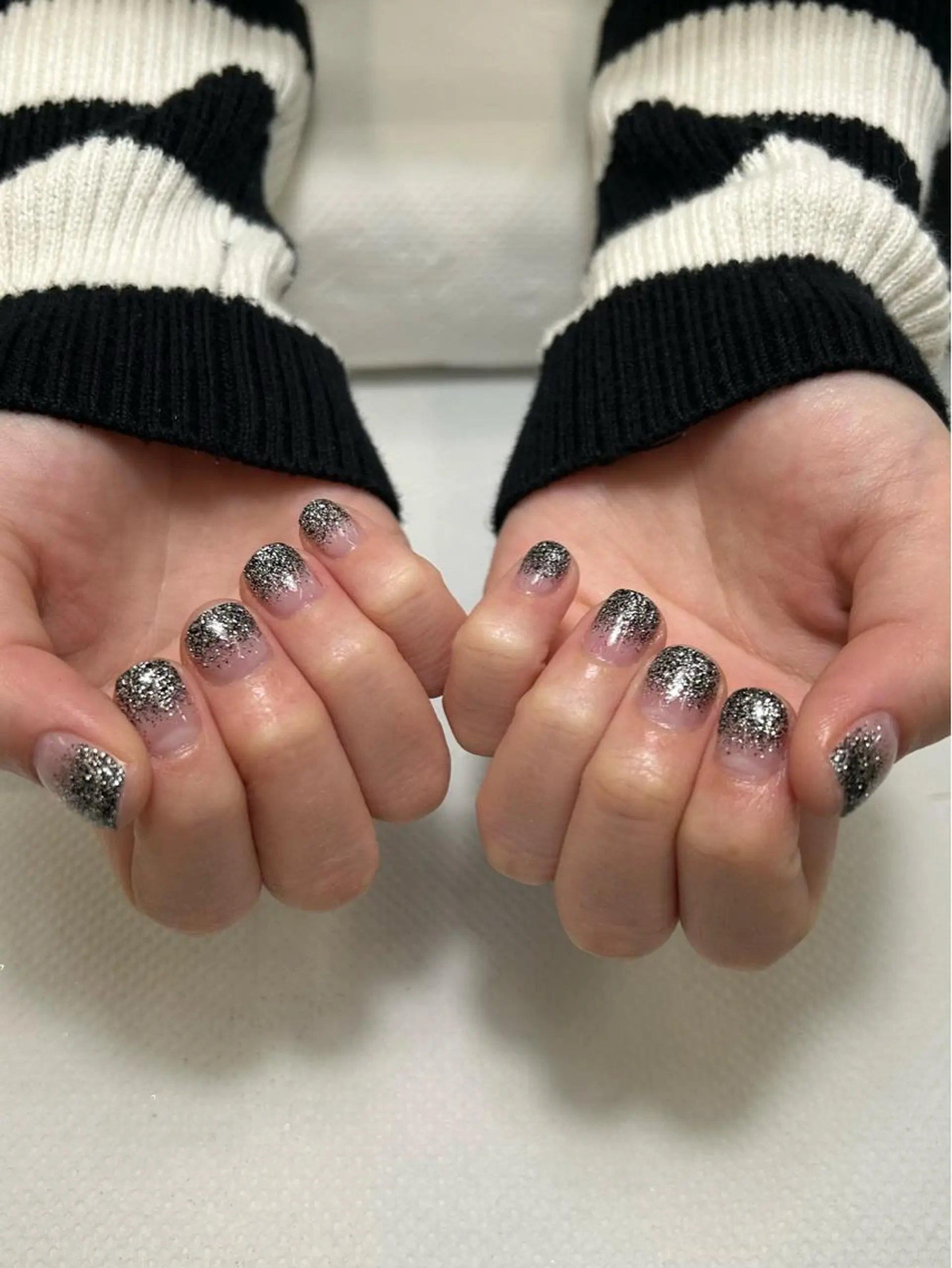 ネイル ラメ(グリッター) シルバー ハンドネイル 木下 可蓮のネイルデザイン