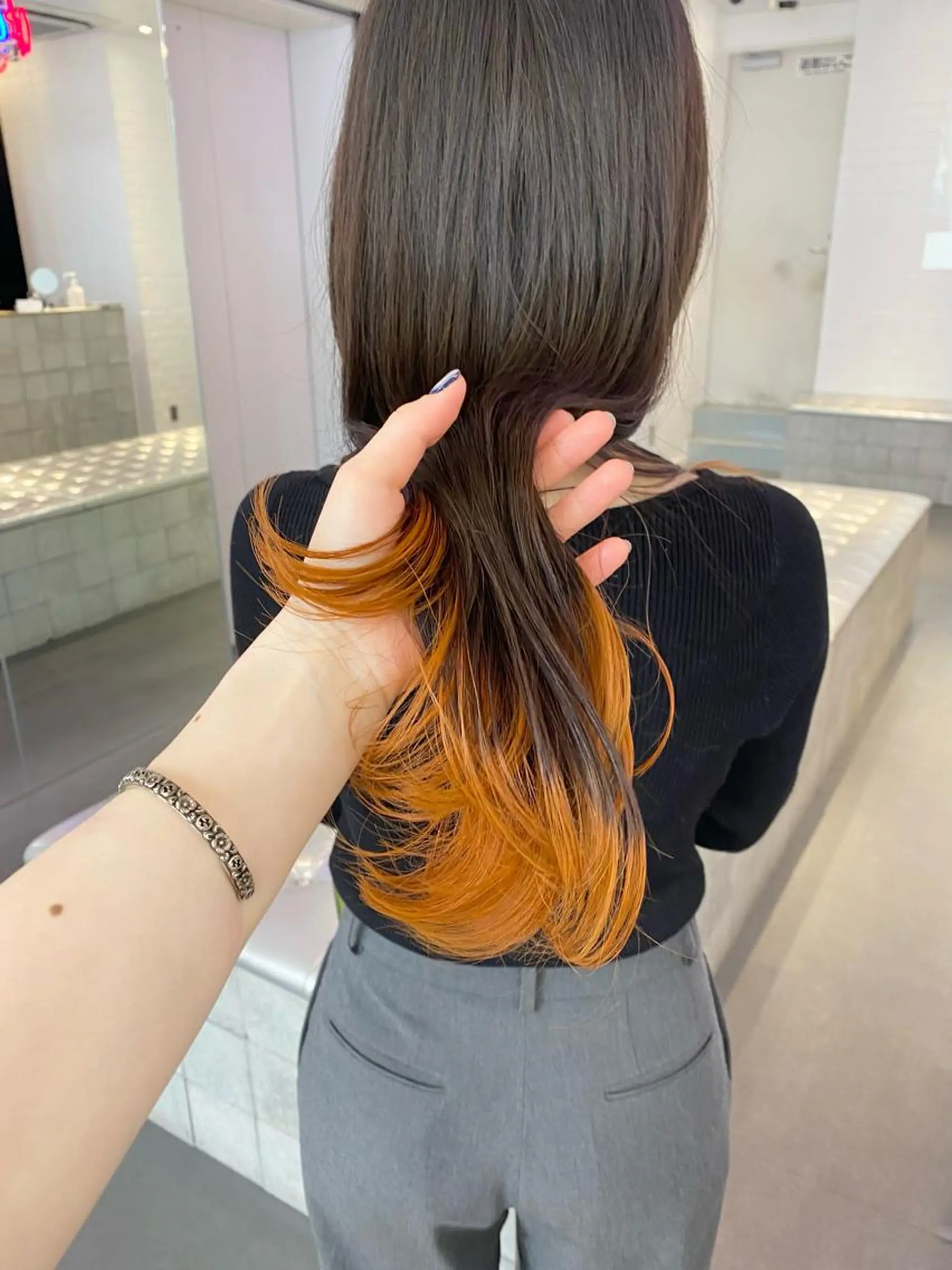 セミロング ネイル マツエク・マツパ オレンジブラウン カラーマツエク ブラウン オレンジ ヘアカラー トリートメント 🎨ハイトーン/ 切りっぱなし みつきのヘアスタイル
