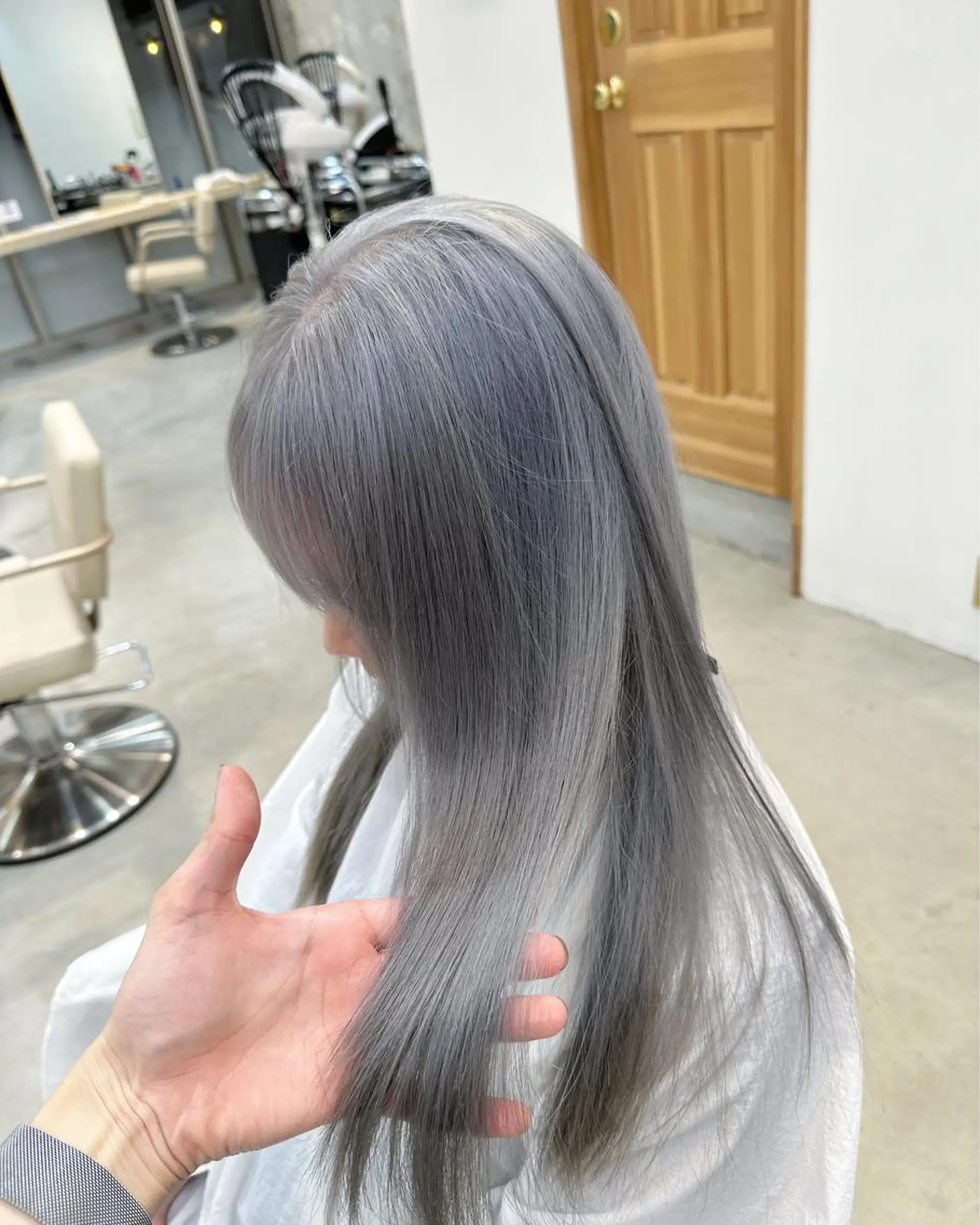 ロング カラー ヘアカラー トリートメント 新宿ケアブリーチ 稲垣颯太のヘアスタイル
