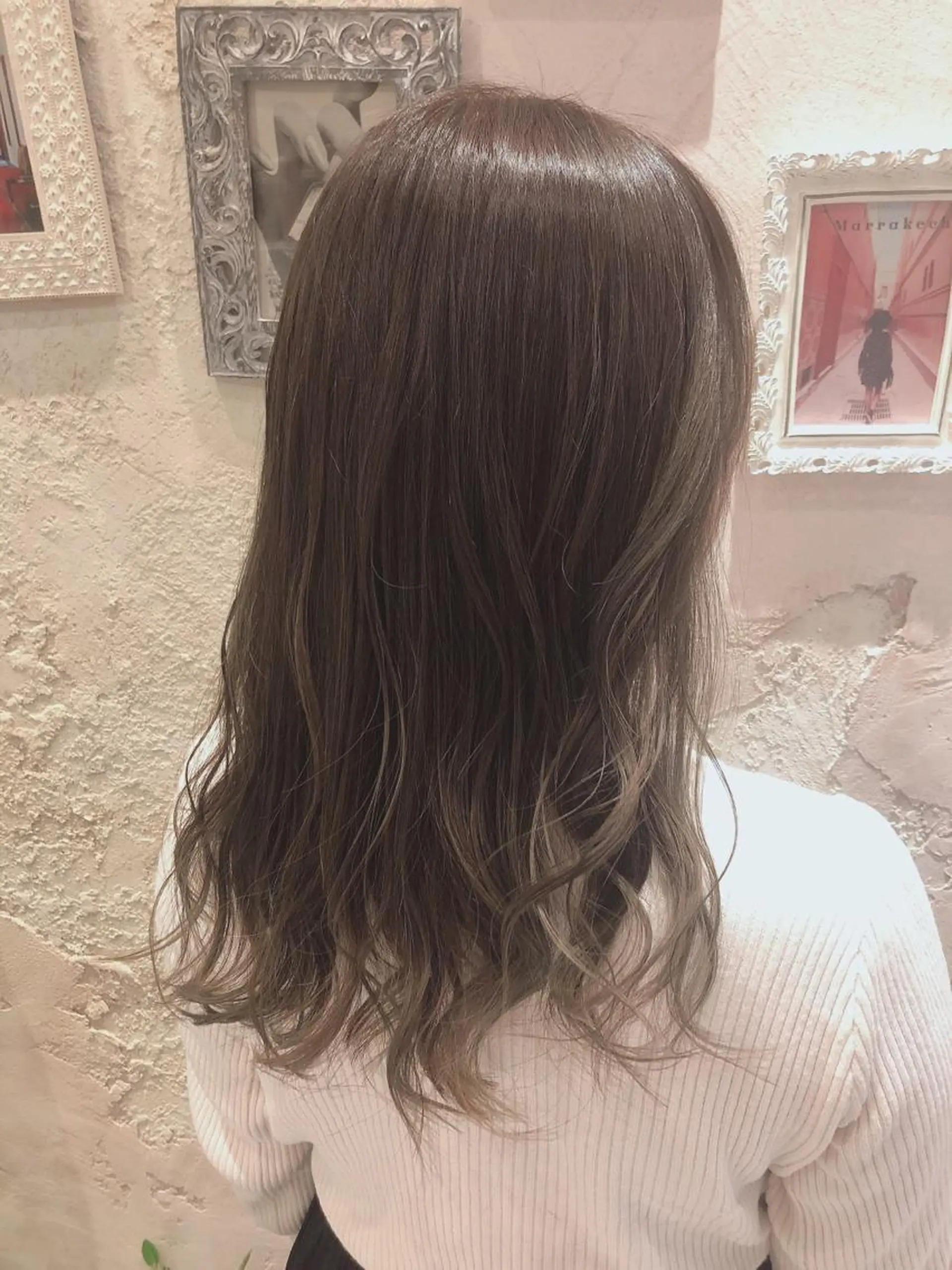 ミディアム アッシュ カット ヘアカラー トリートメント 代表山口ひな 髪質改善のプロのヘアスタイル