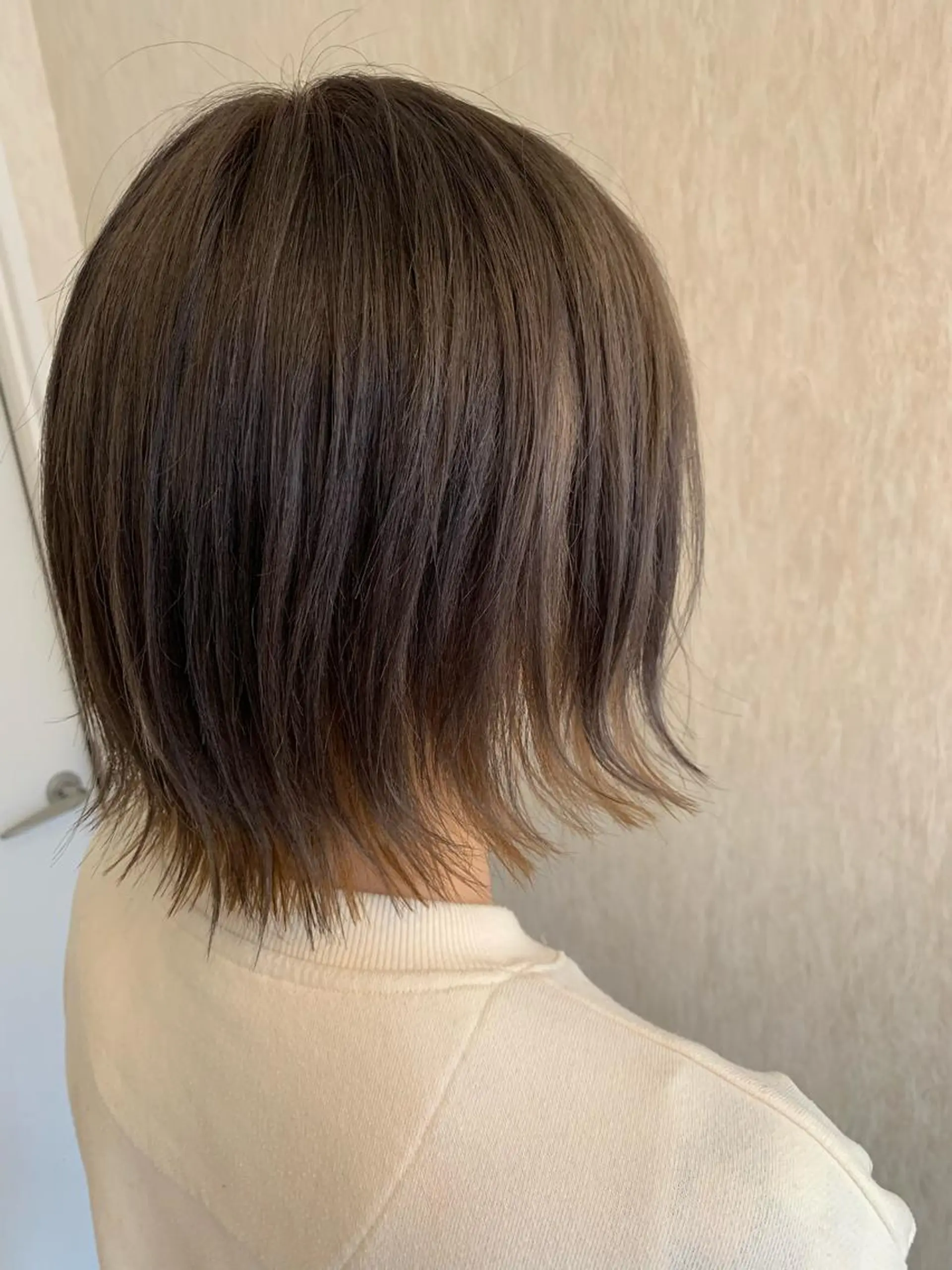 ショート カラー アッシュ ベージュカラー LUXBE LUCE那覇イオン店所属・LUXBE LUCEのヘアスタイル