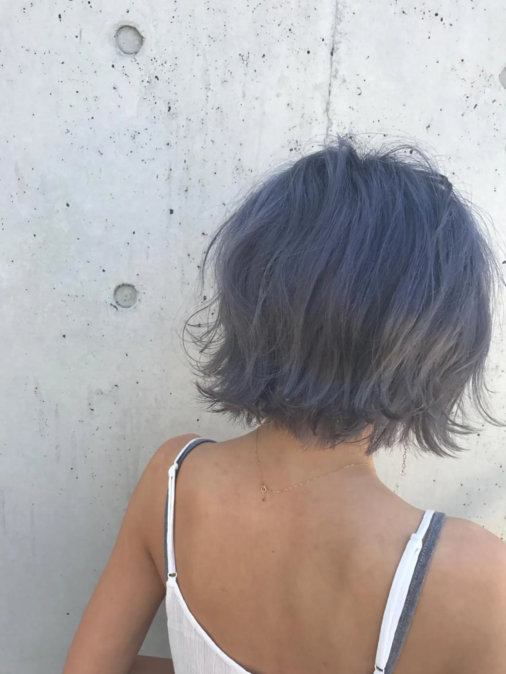 ショート カラー ブリーチ ブルーカラー Lien   副店長 小林亨のヘアスタイル