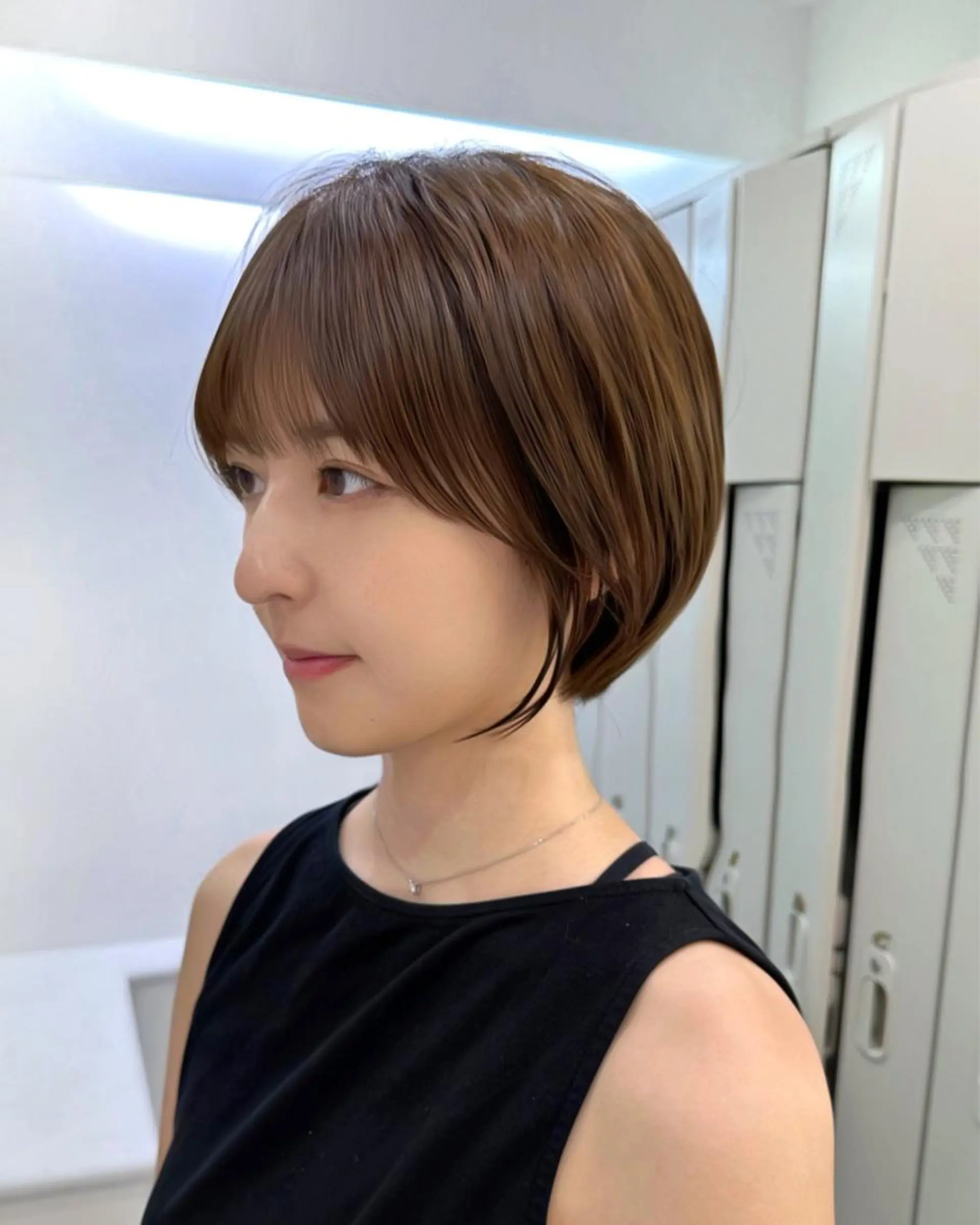 ショート ショートヘア くすみカラー、大場猛のヘアスタイル