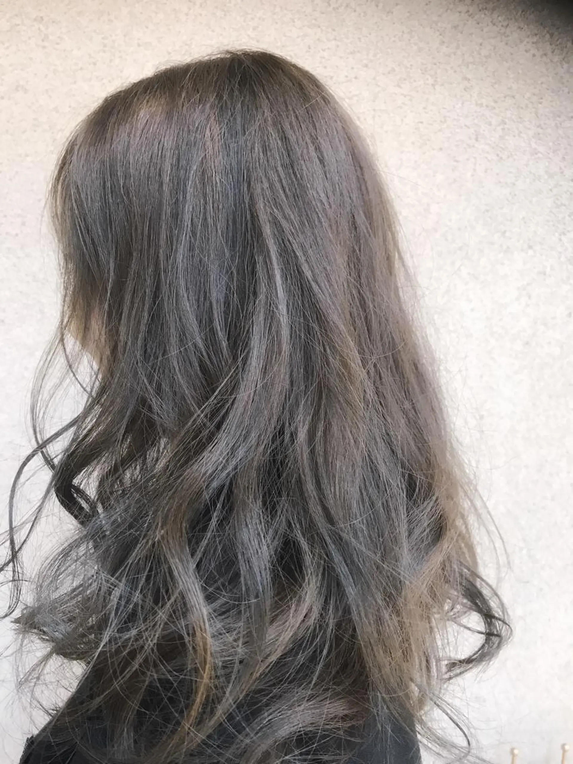 ロング カラー イルミナカラー ヘアカラー トリートメント vato マンツーマンサロンのヘアスタイル