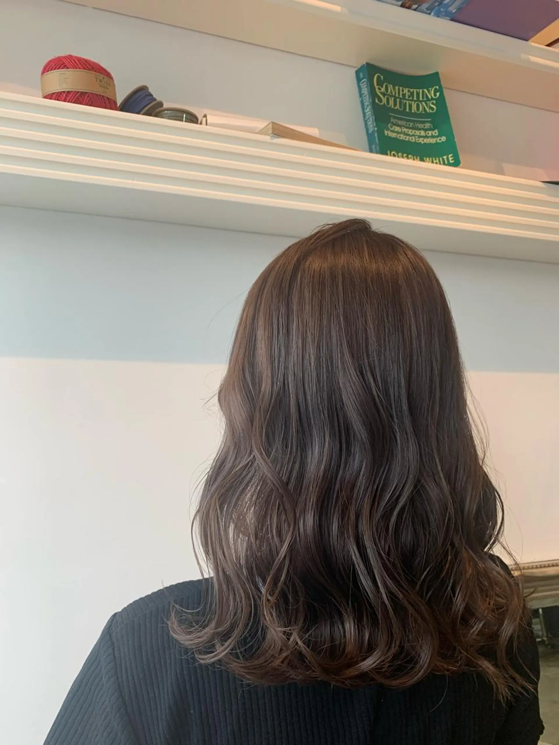 セミロング カット ヘアカラー トリートメント ヘッドスパ ヘアセット 山口 竣也のヘアスタイル