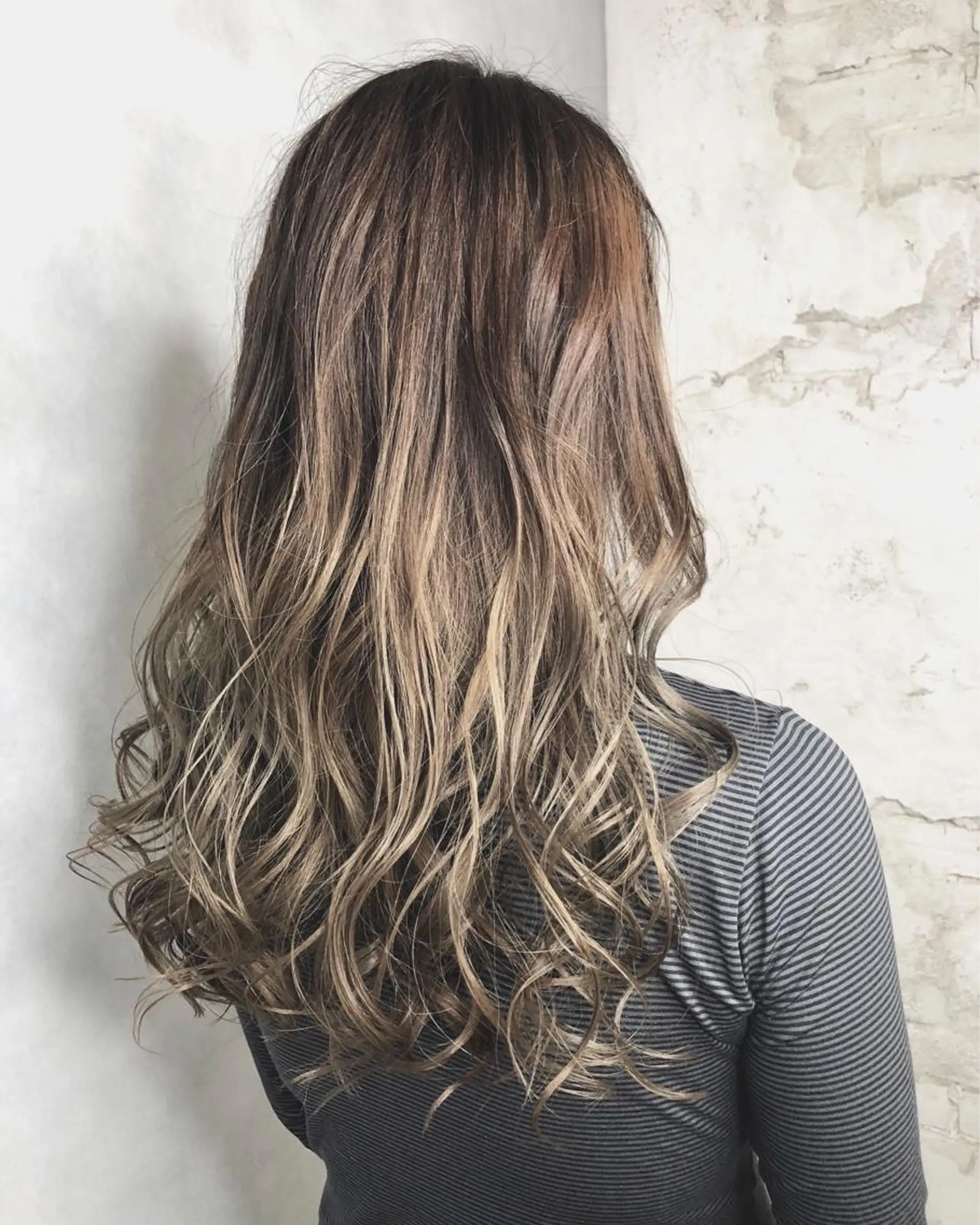 ロング 外国人風カラー ハイライト 小澤大輔 YOLO hairのヘアスタイル