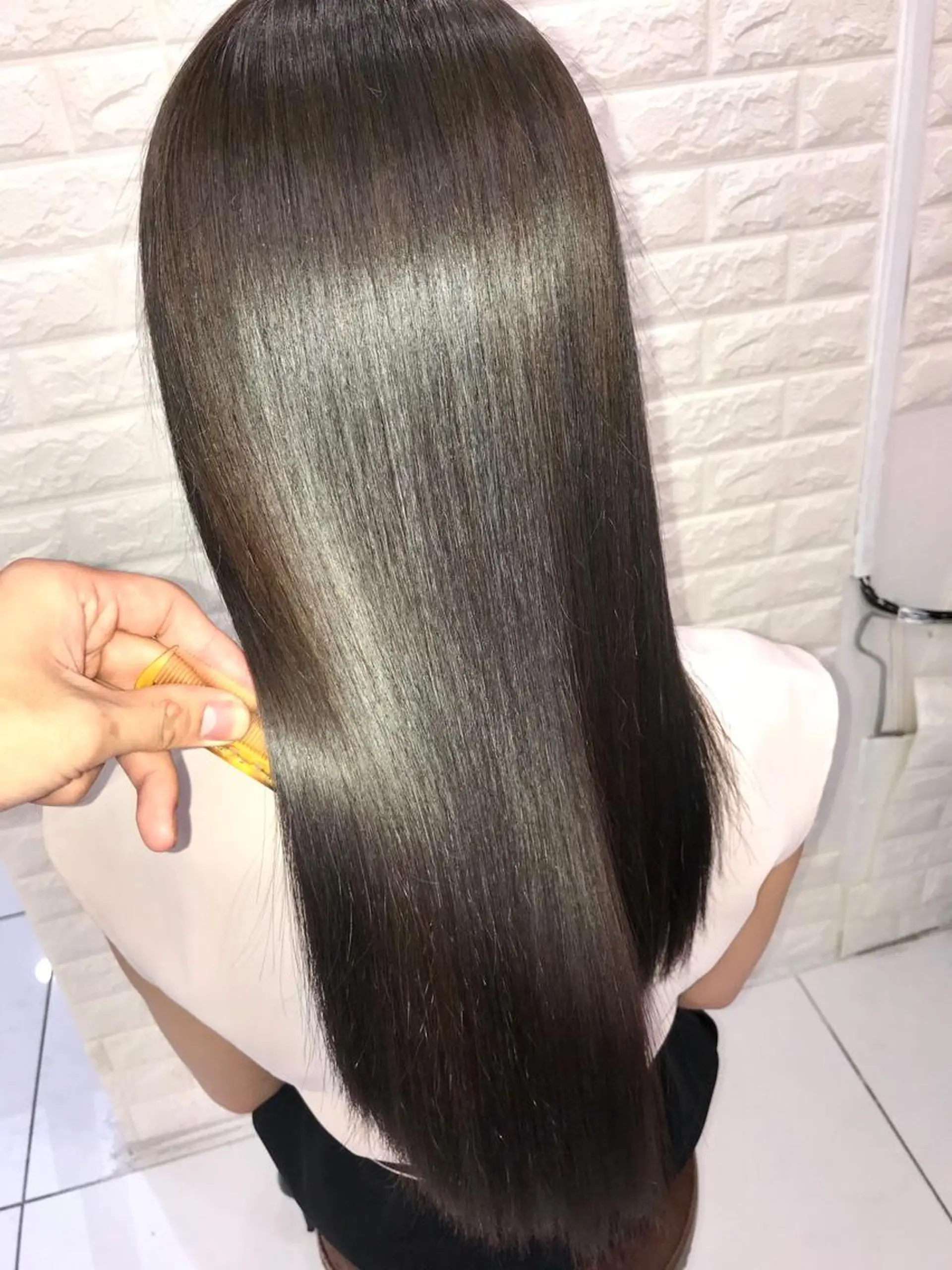 ロング 髪質改善 トリートメント 20代半ば上質なへア ケア 髪質改善 大西のヘアスタイル