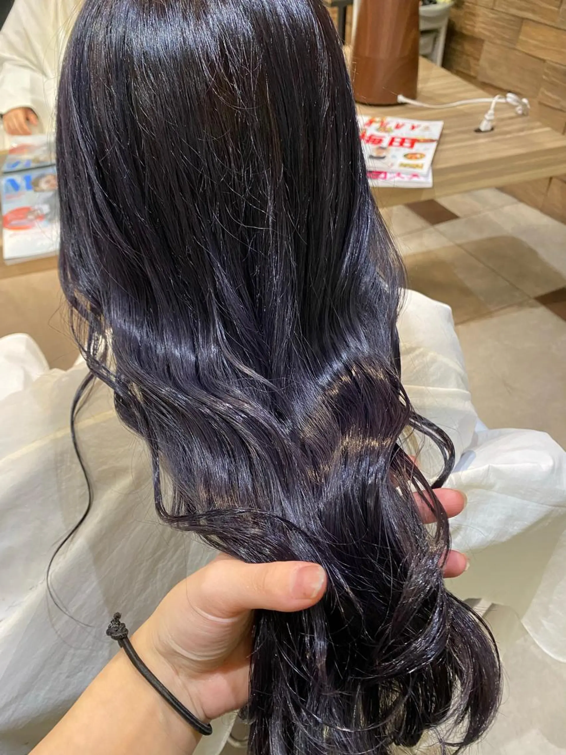 ロング カラー バイオレットカラー ヘアカラー 川越 輝梨奈のヘアスタイル
