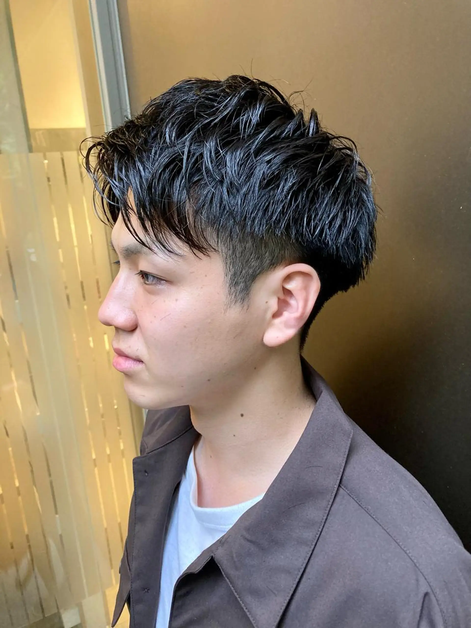 メンズ マッシュ 刈り上げ カット 松岡 知のヘアスタイル