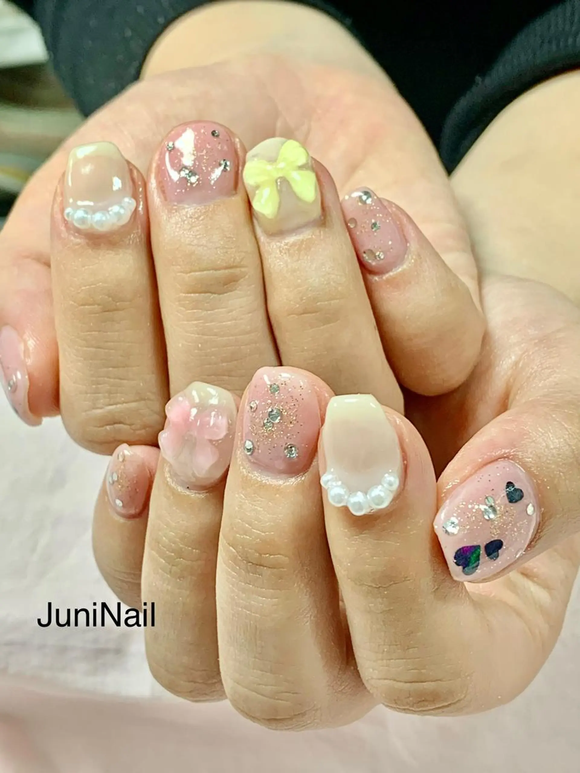ネイル オーロラネイル クリアネイル 成人式 フラッシュネイル フレンチネイル ハンドネイル JuniNail韓国 ネイリストsuのネイルデザイン