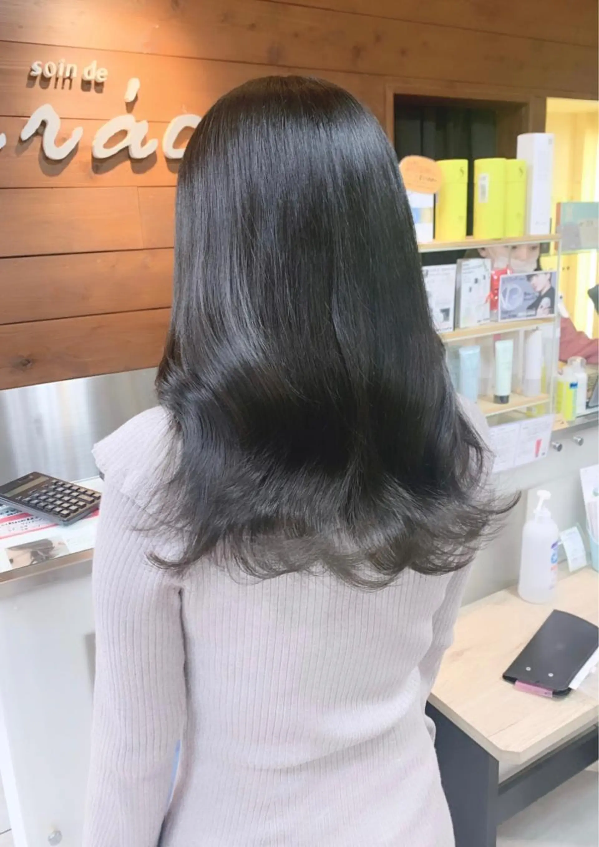 ショート ヘアカラー トリートメント 🫧艶髪カラー🫧 森本くるみのヘアスタイル
