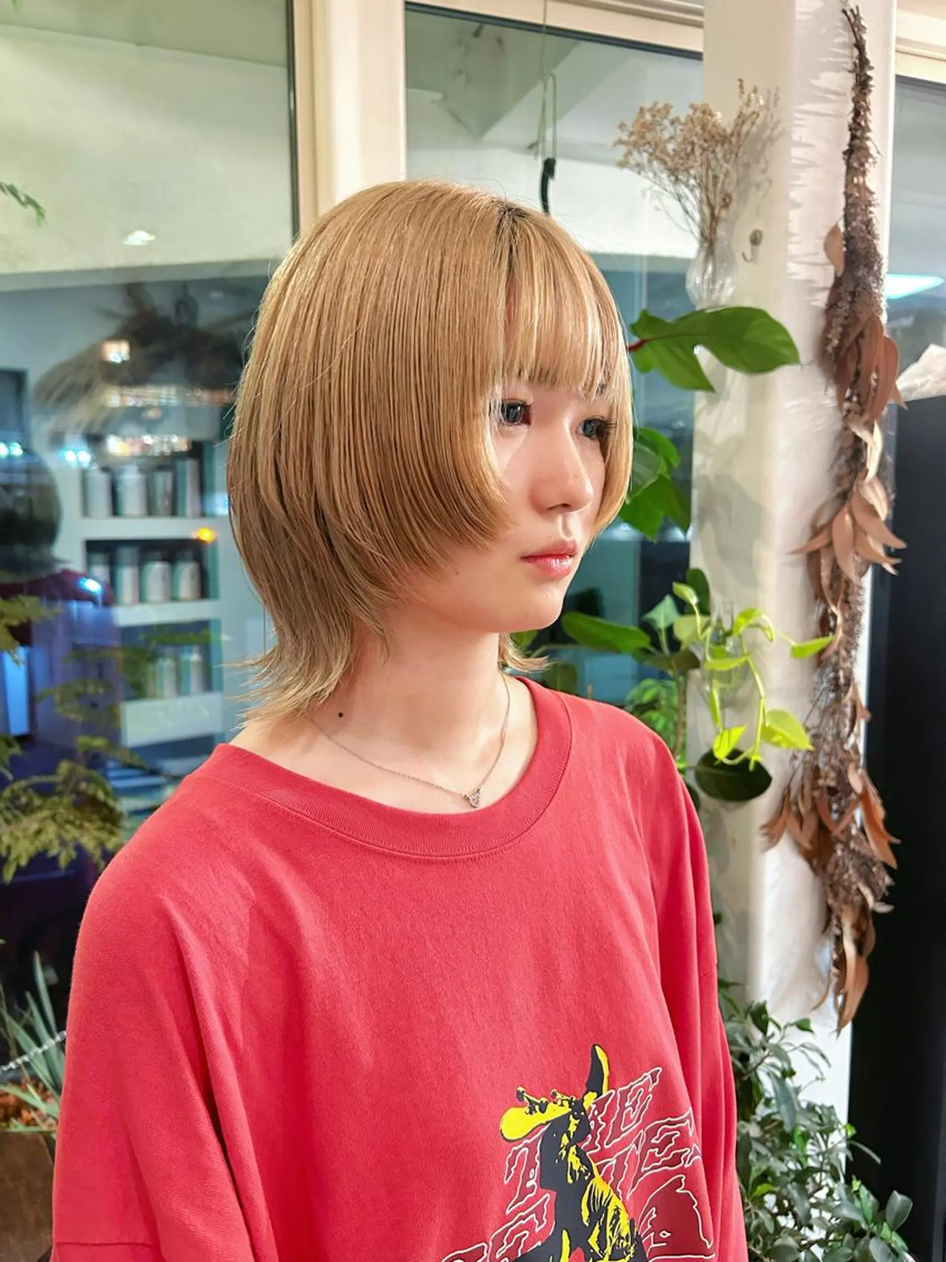 ミディアム ウルフカット hairsalon necco所属・谷澤 朋佳のヘアスタイル