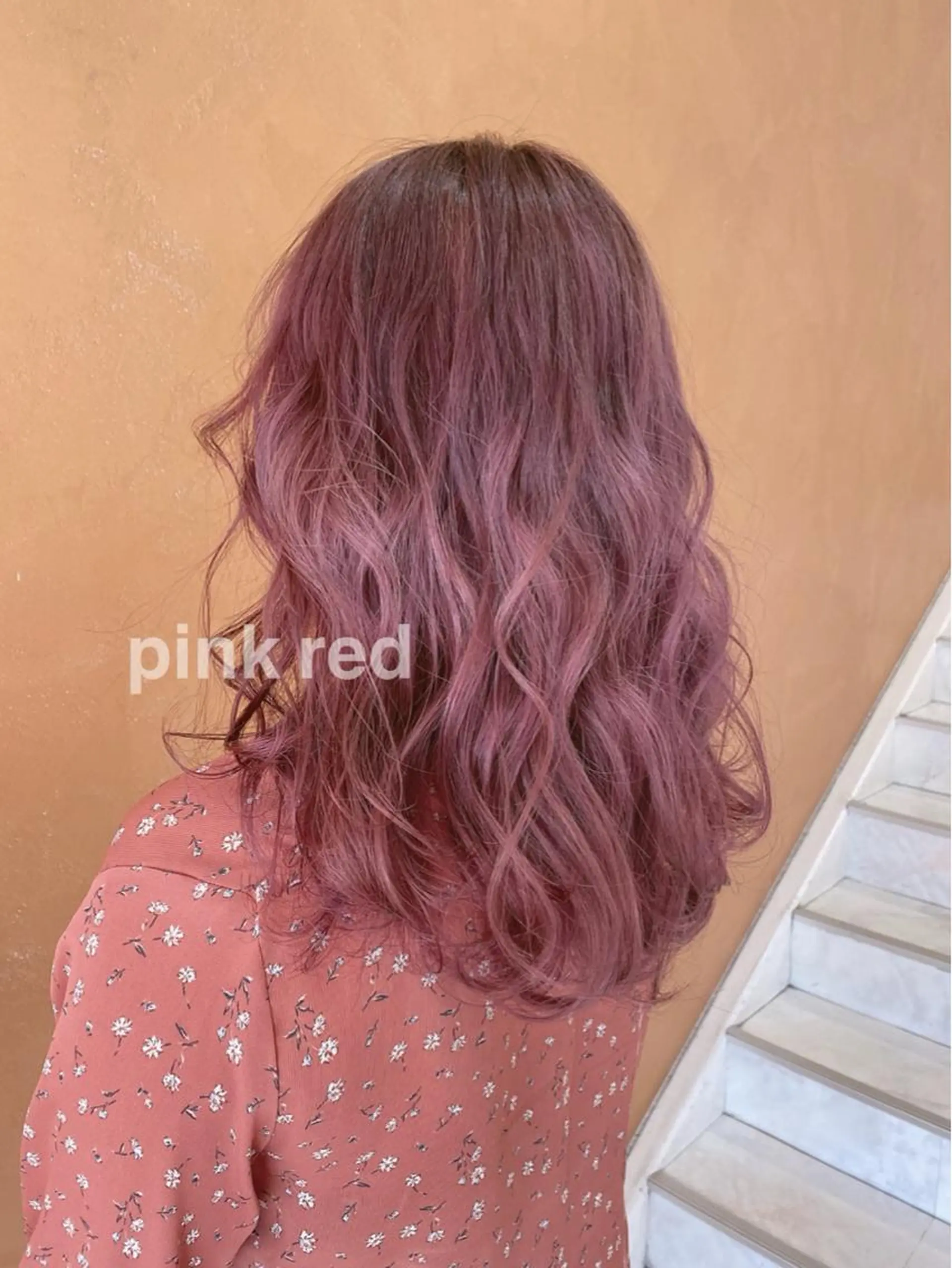 ロング ヘアカラー 山口 明日花のヘアスタイル