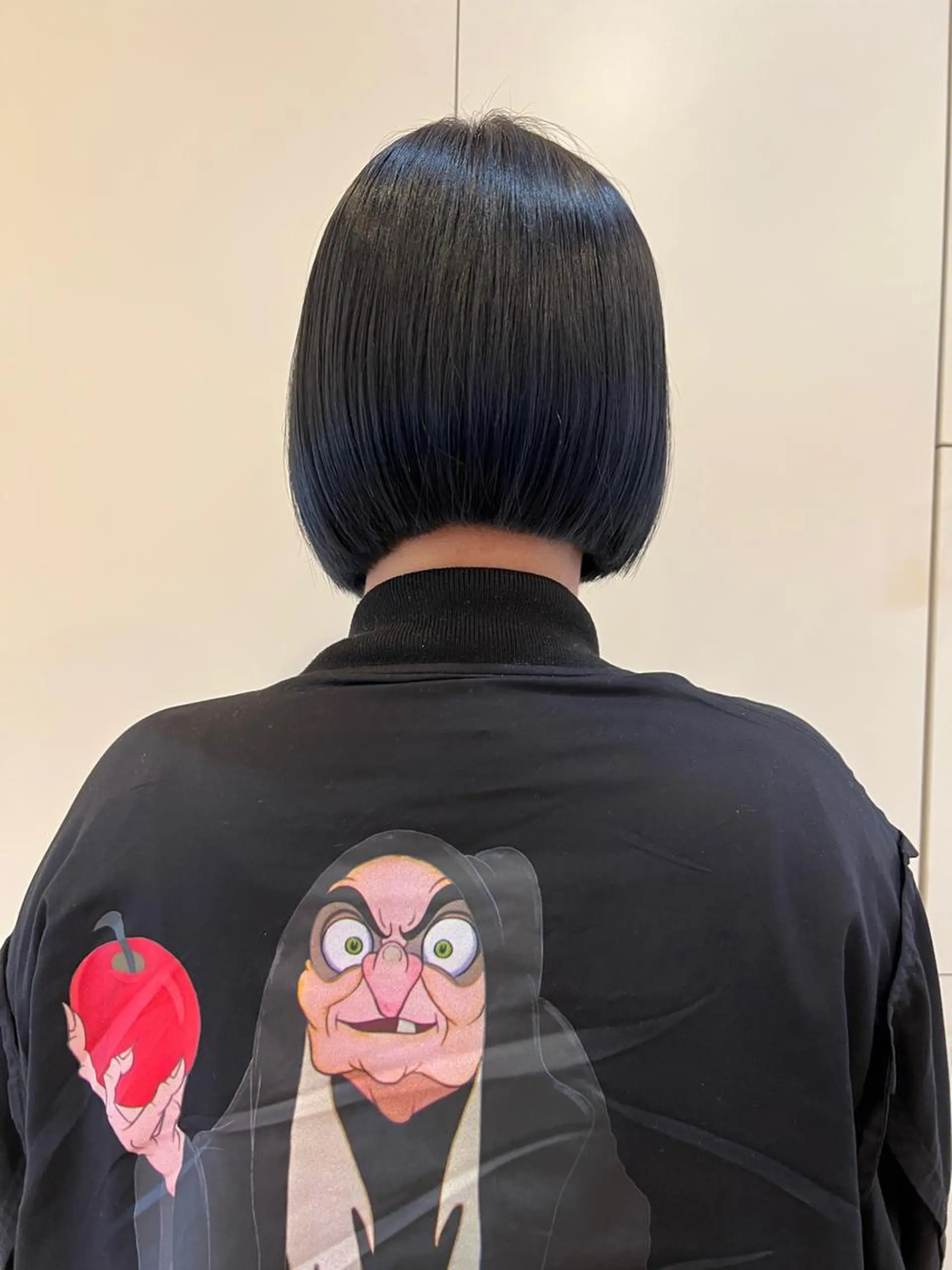 ショート ボブ rino🤍 恵比寿レイヤーカットのヘアスタイル