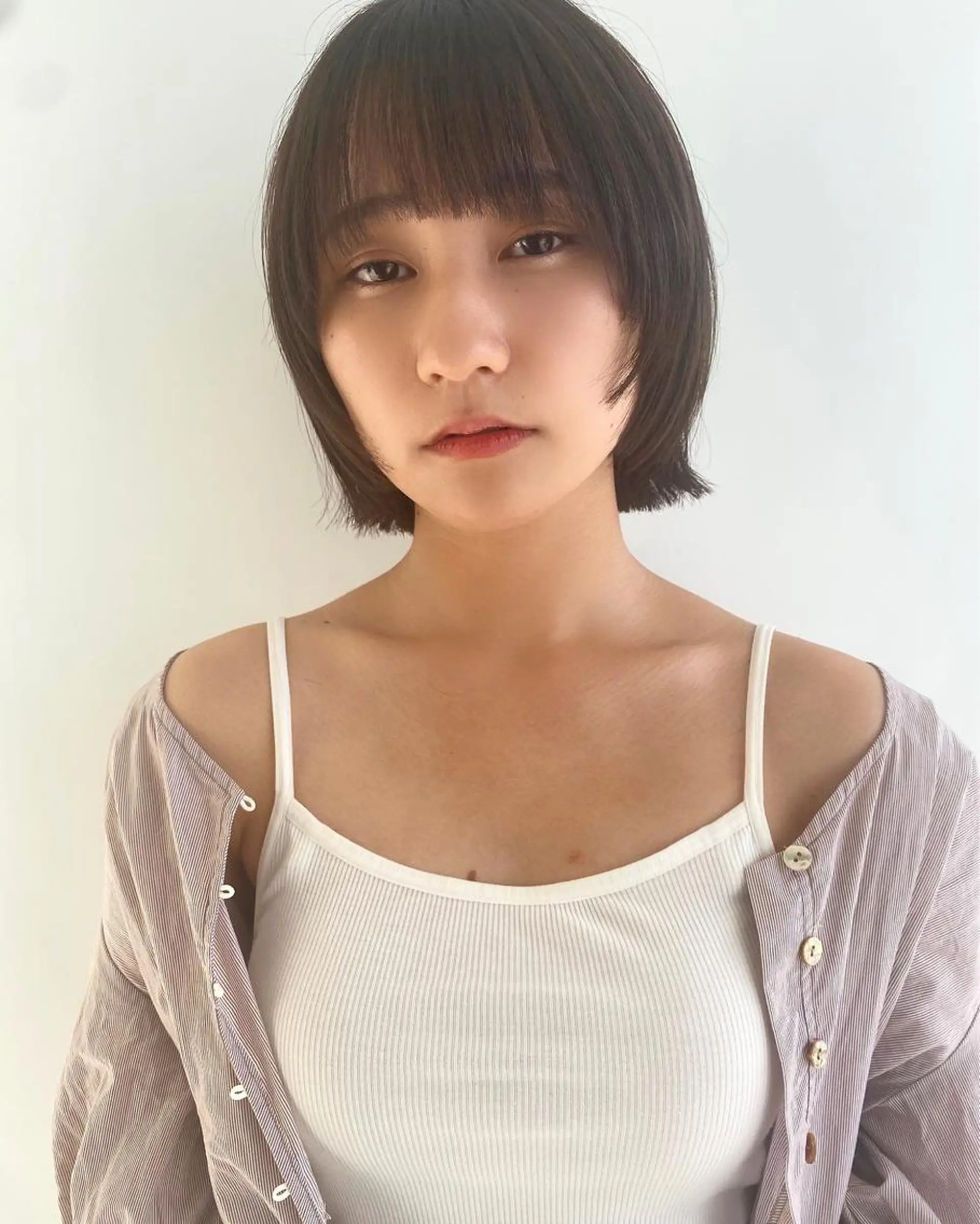 ミディアム ミストバング ハイライト 学生 外ハネヘア nambu-GARDEN所属・上田 昂雅のヘアスタイル