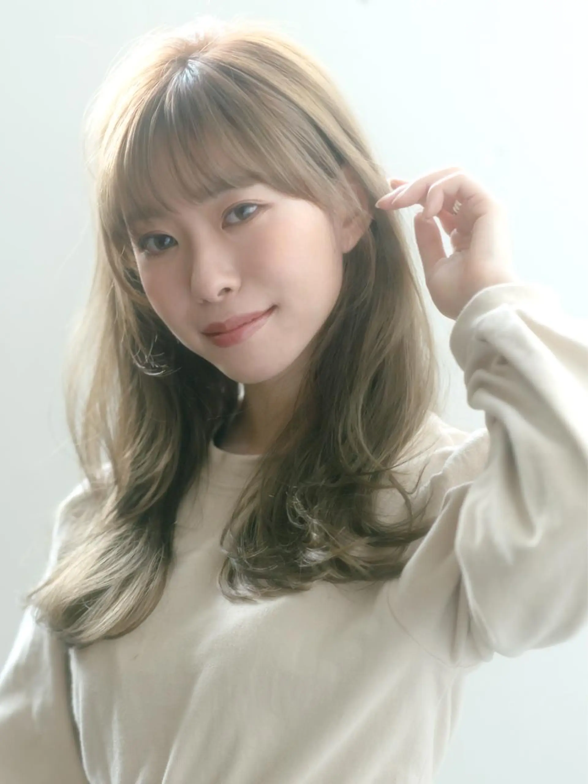 セミロング 🎀ハイトーン/レイ ヤー/Reina🎀のヘアスタイル