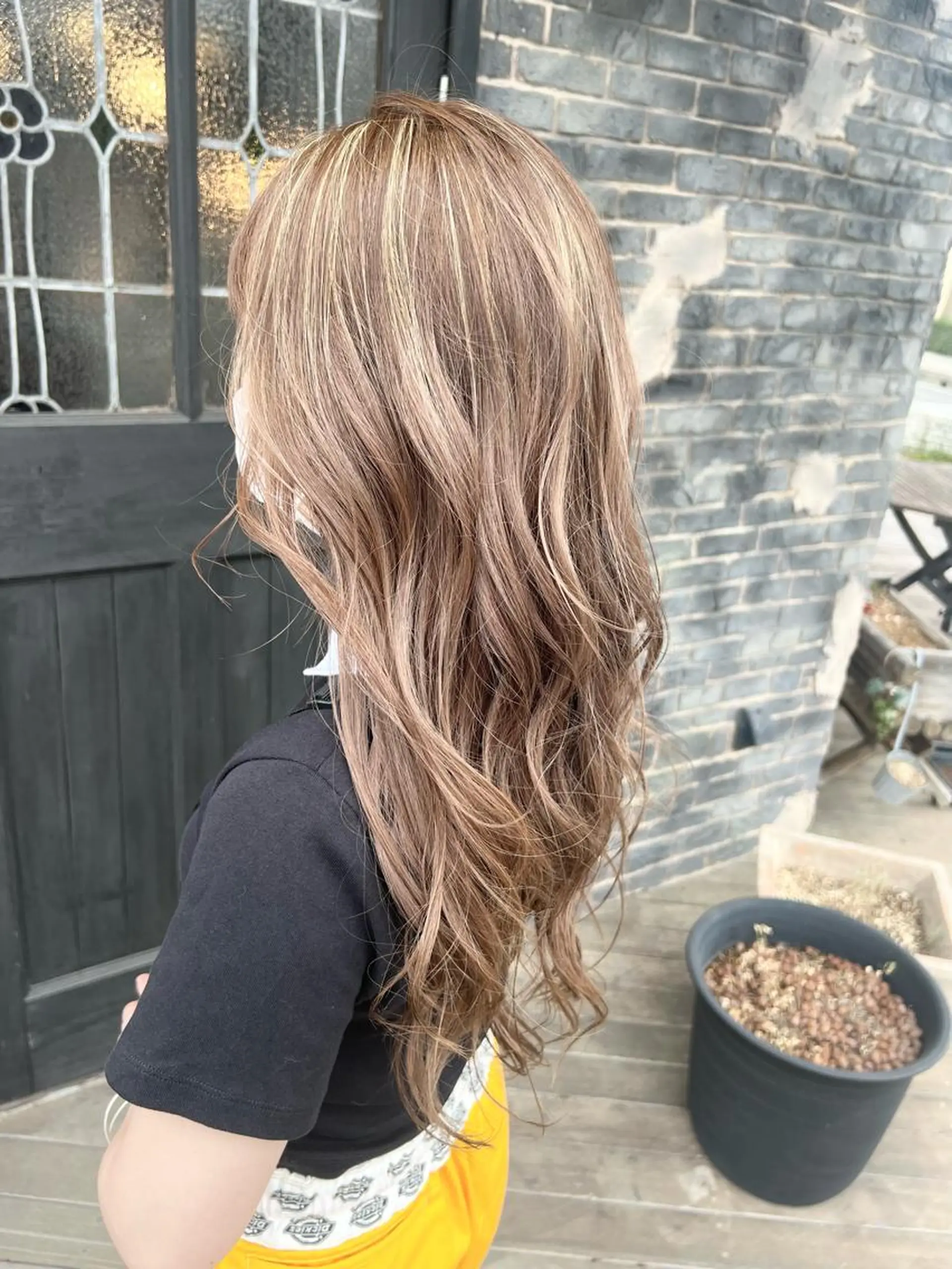 ロング ヘアカラー 🩵小野 えりか🩷のヘアスタイル