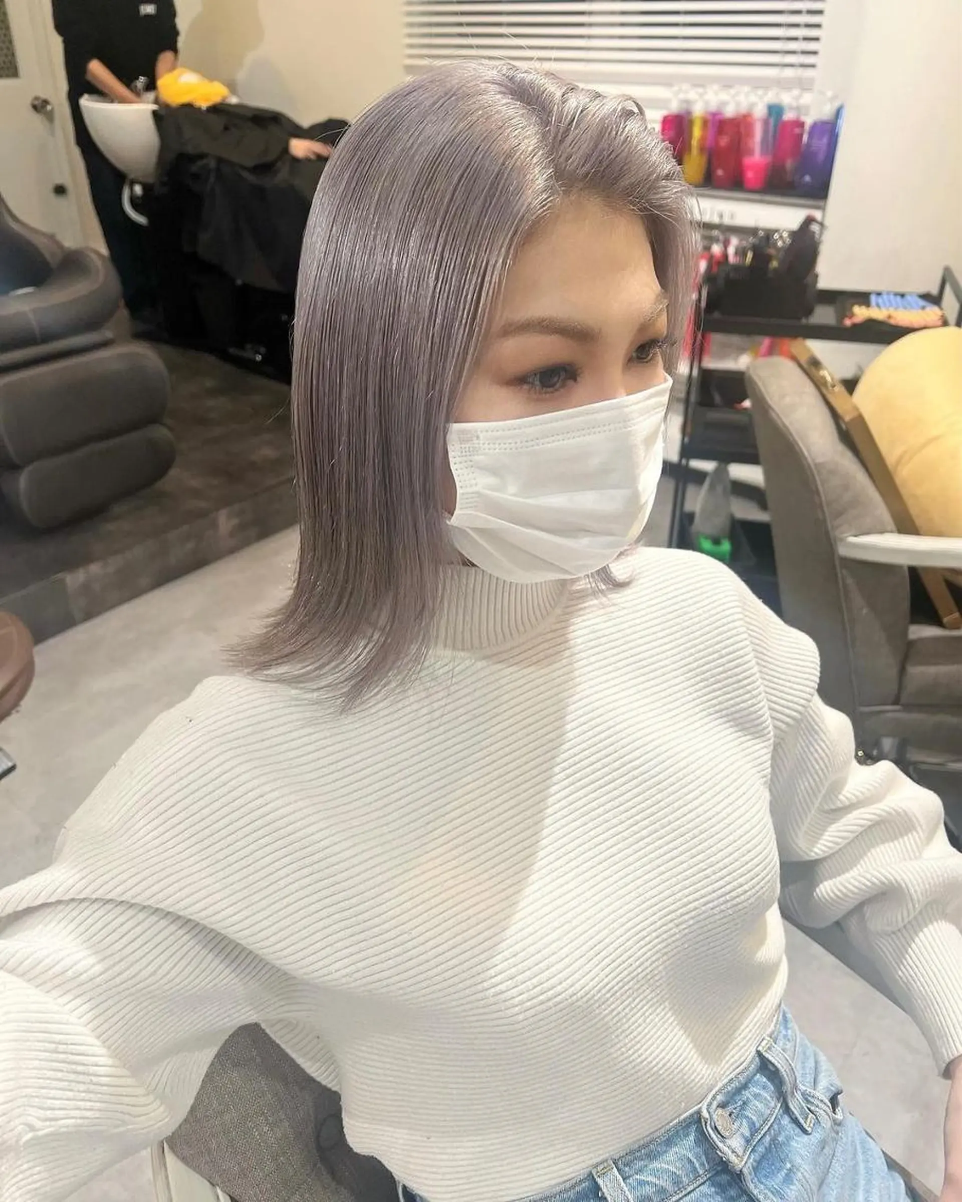 ミディアム カラー ハイトーンカラー シルバー ブリーチ、髪質改善 Noe心斎橋店のヘアスタイル