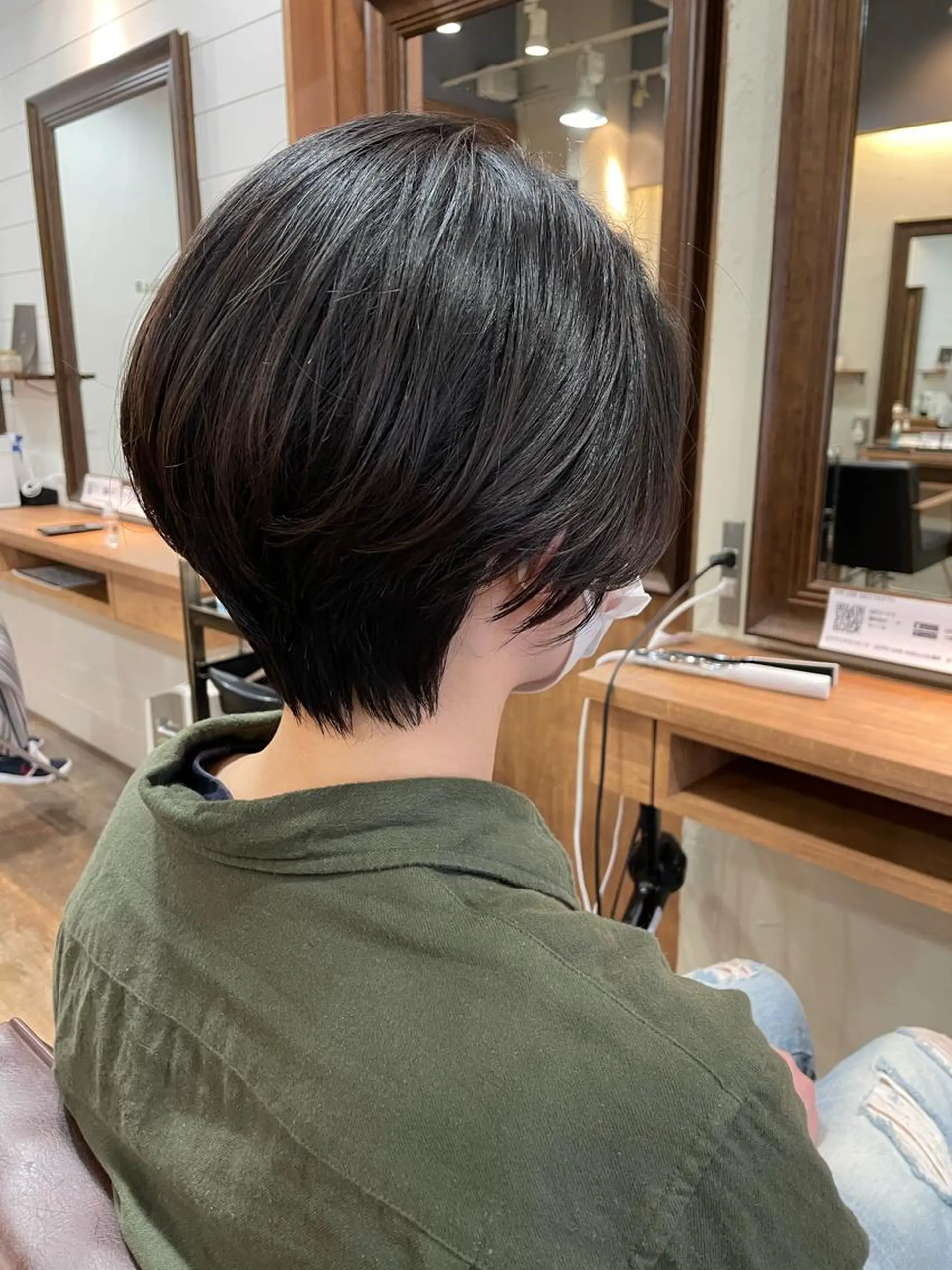 ショート ハンサムショート ショートヘア カット パーマ ショート/レイヤー/ ボブ/縮毛矯正のヘアスタイル