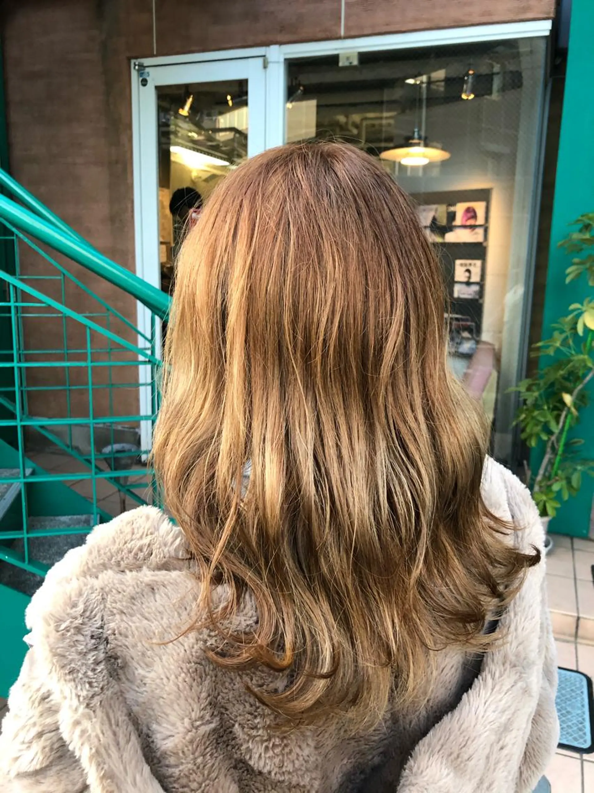 セミロング カラー ダブルカラー カット ヘアカラー ROBOT   PLUS所属・大野 悠平のヘアスタイル