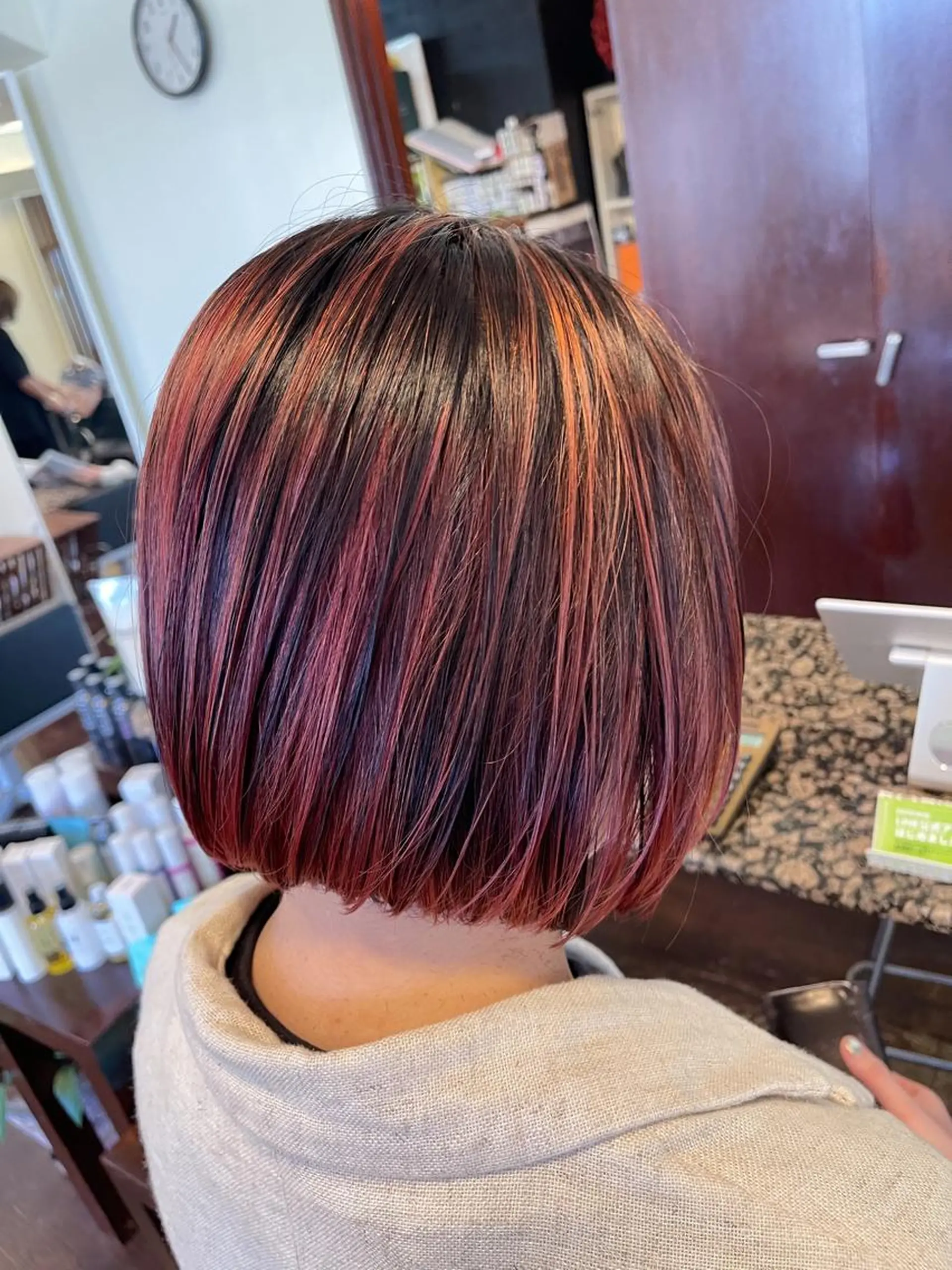 ショート カラー バレイヤージュ ボブ レイヤーカット カット ヘアカラー トリートメント peakshair所属・北堀江メンズパーマ 特化◎下村悠人のヘアスタイル