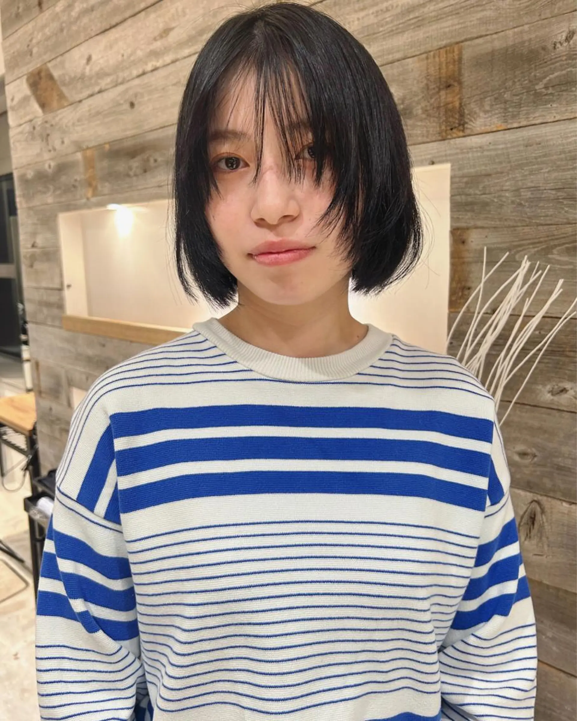ショート カラー ボブレイヤー ボブ レイヤーカット カット ヘアカラー トリートメント Loom.所属・村上雅人 ナチュラルモードのヘアスタイル