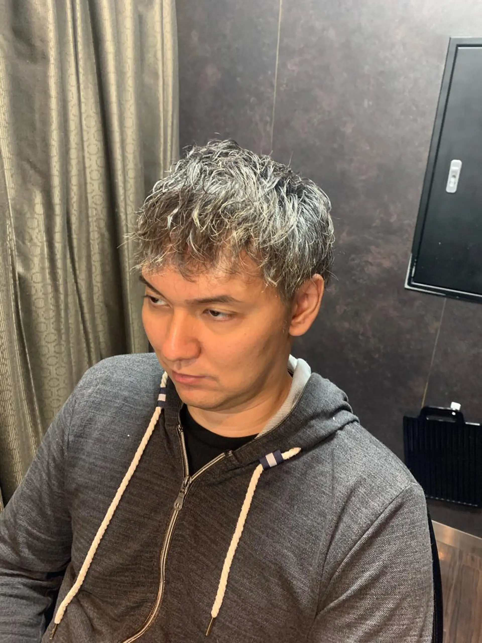 ショート パーマ ツイストスパイラルパーマ スパイラルパーマ HIRO GINZA新橋店所属・山内 敢史のヘアスタイル