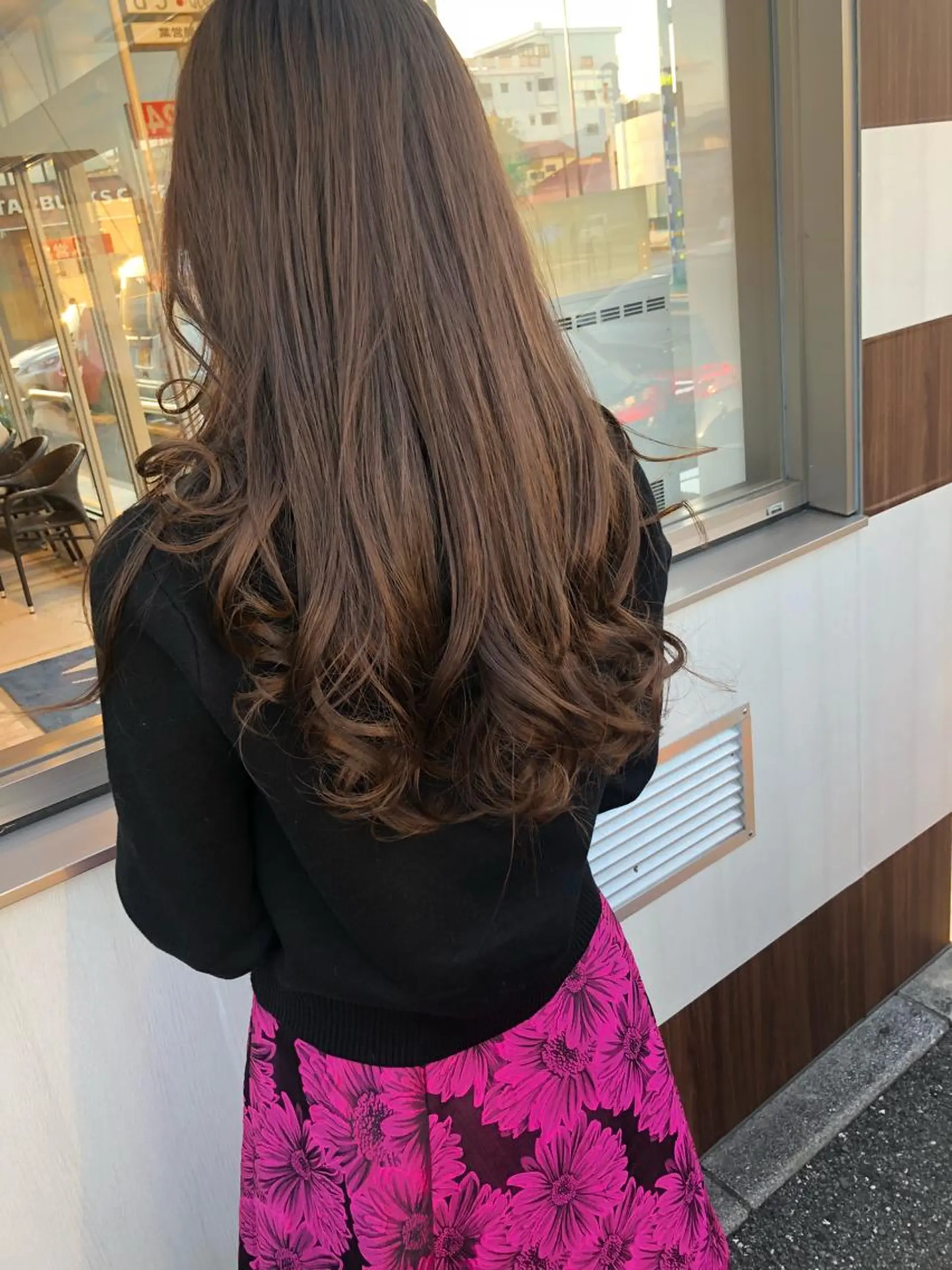 ロング カラー 畠山 華奈のヘアスタイル