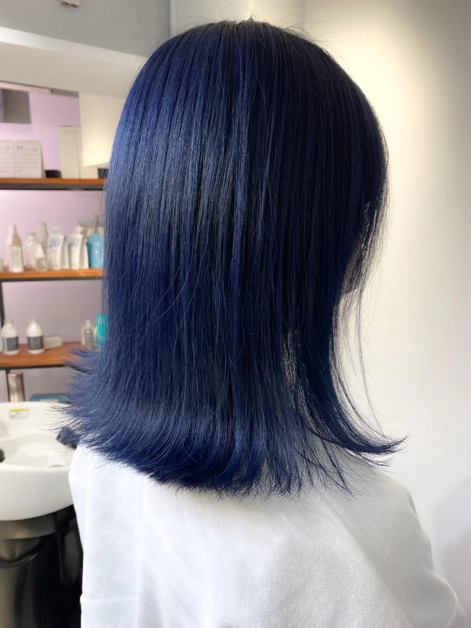 ミディアム カラー ブリーチ ブルーカラー ネイビーカラー ヘアカラー ALLY（アリー）所属・ミニモお気に入り数 No.1宍戸雄弥のヘアスタイル