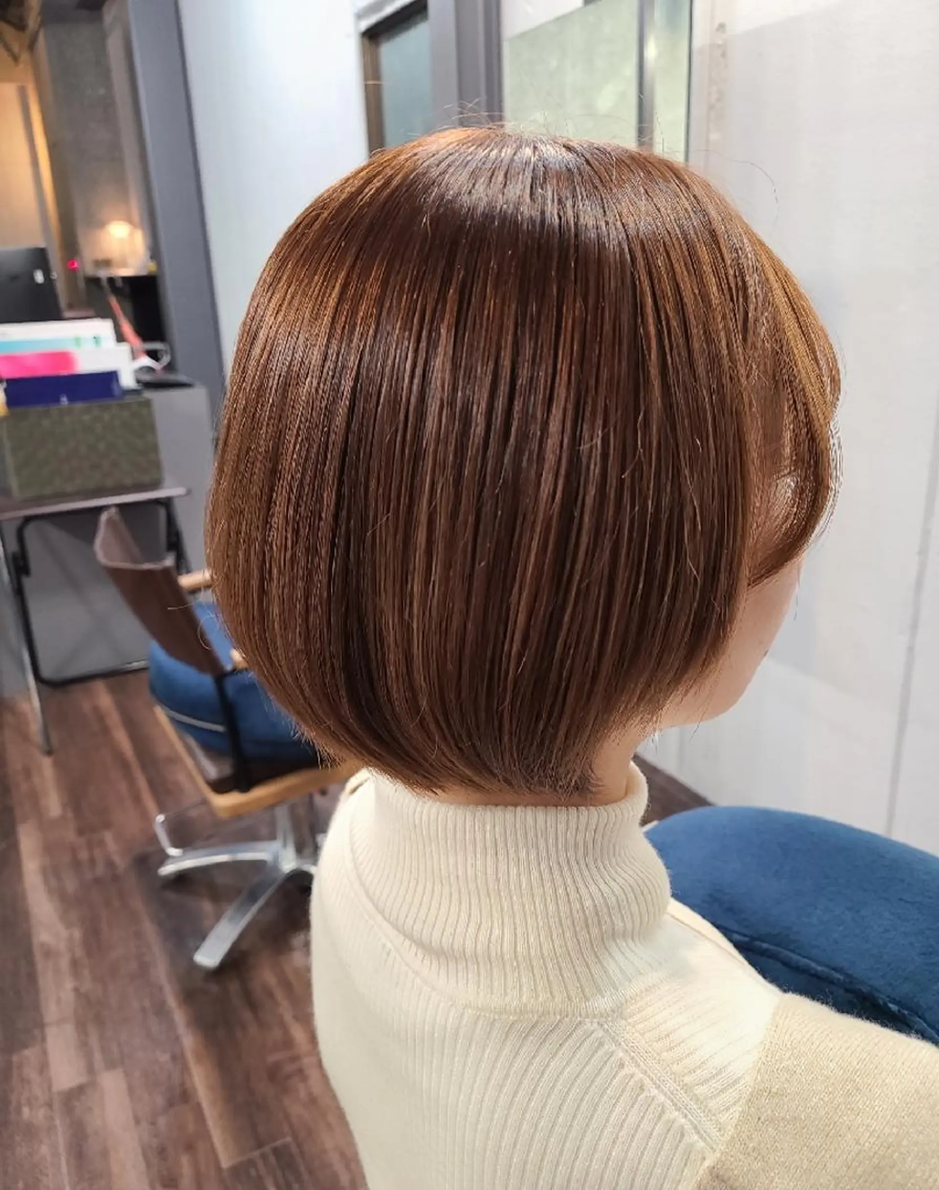 ショート カラー ヘアアレンジ ベージュカラー 顔周りカット ショートヘア カット ヘアカラー トリートメント terra✂️川嶋 大輔のヘアスタイル