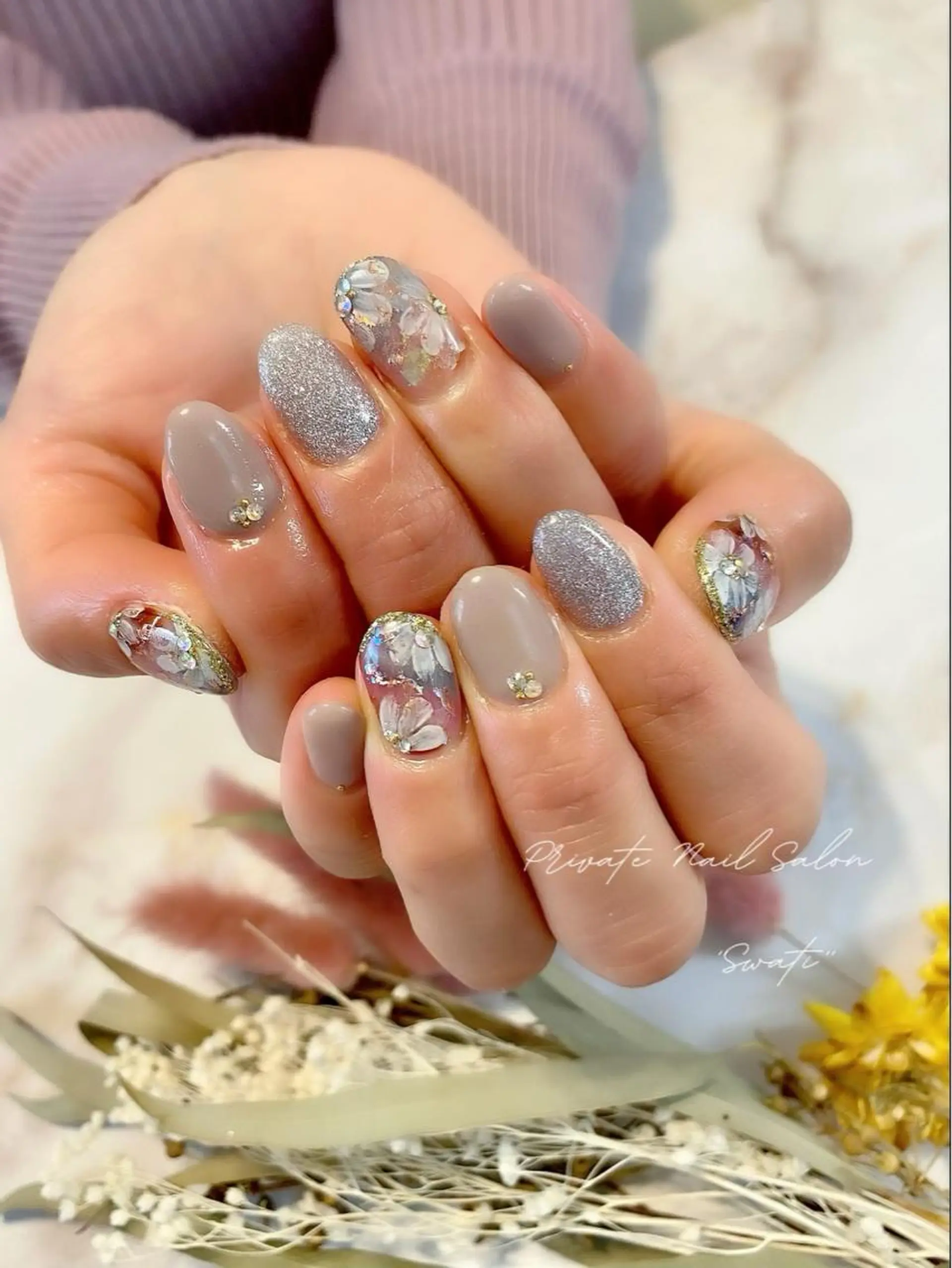 ネイル アートネイル 卒業式 オフィスネイル 冬ネイル yuko （ネイリスト）のネイルデザイン