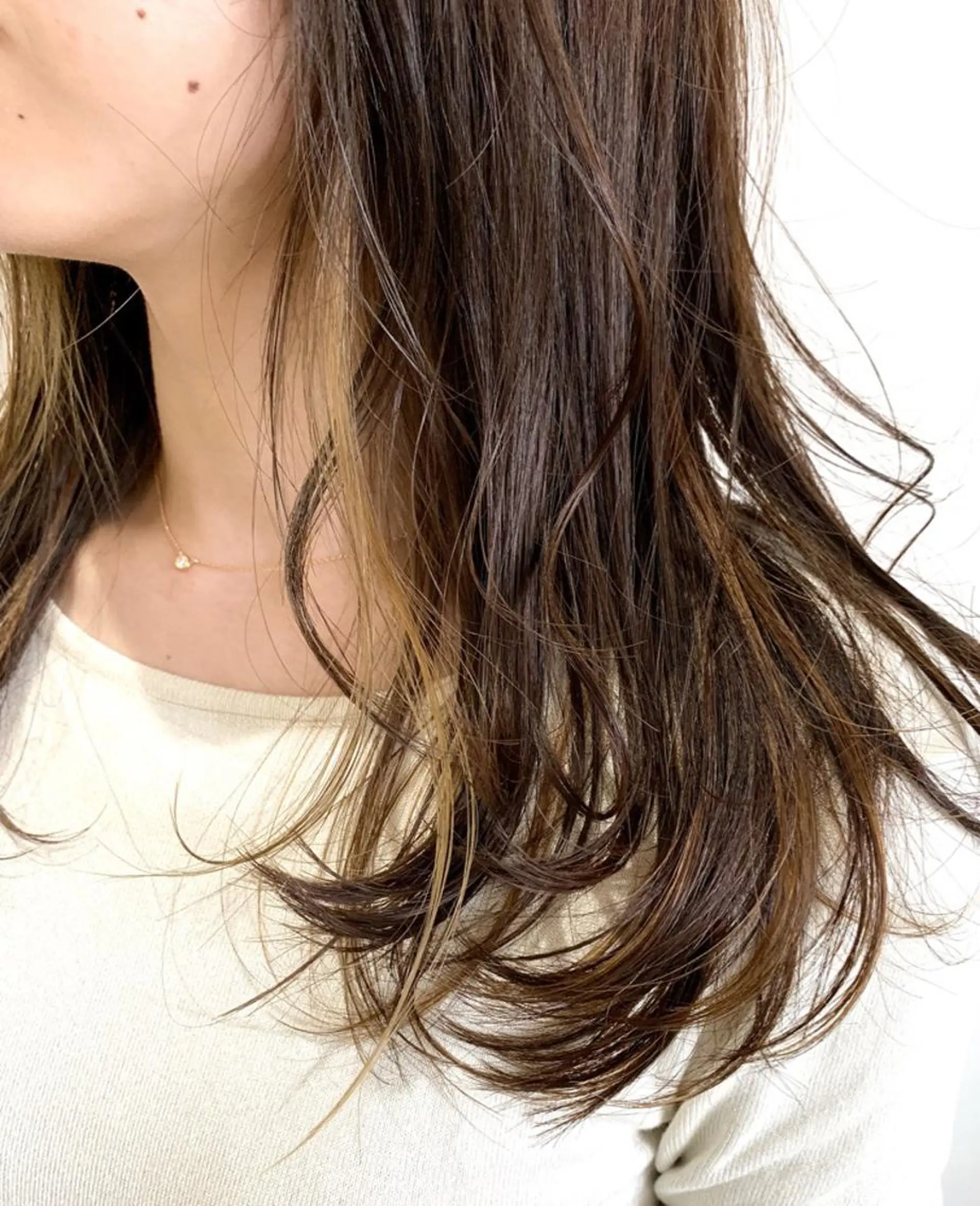 ミディアム カラー インナーカラー salon m ni サロンマーニ所属・久保田 一のヘアスタイル