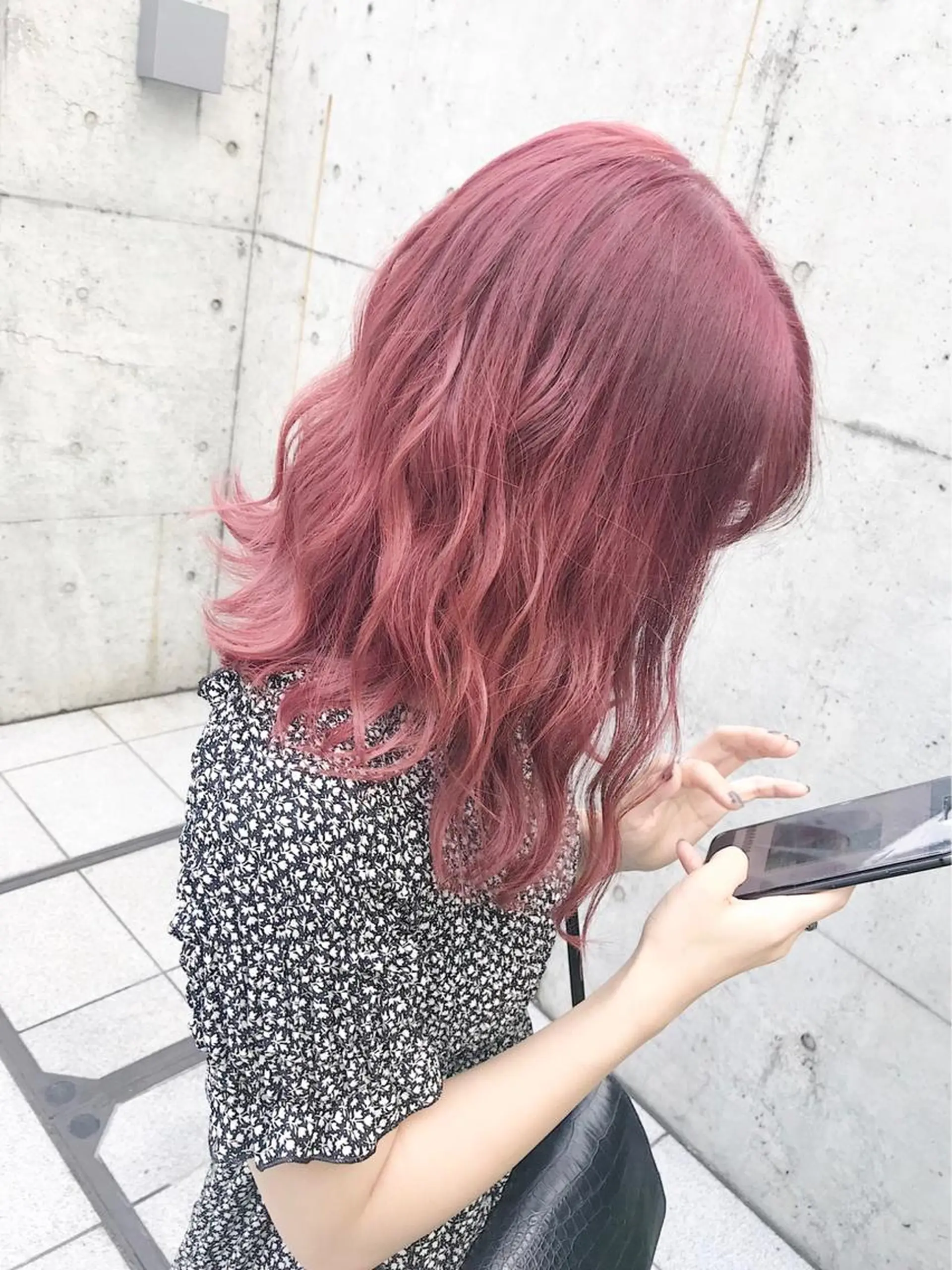 セミロング カラー ヘアアレンジ メンズカット/波巻き TAKUMAのヘアスタイル