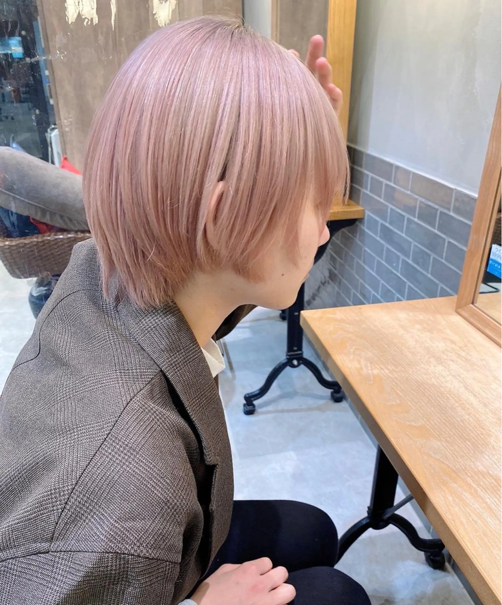 ショート カラー オレンジ オレンジピンク ピンクカラー 森本 笑のヘアスタイル