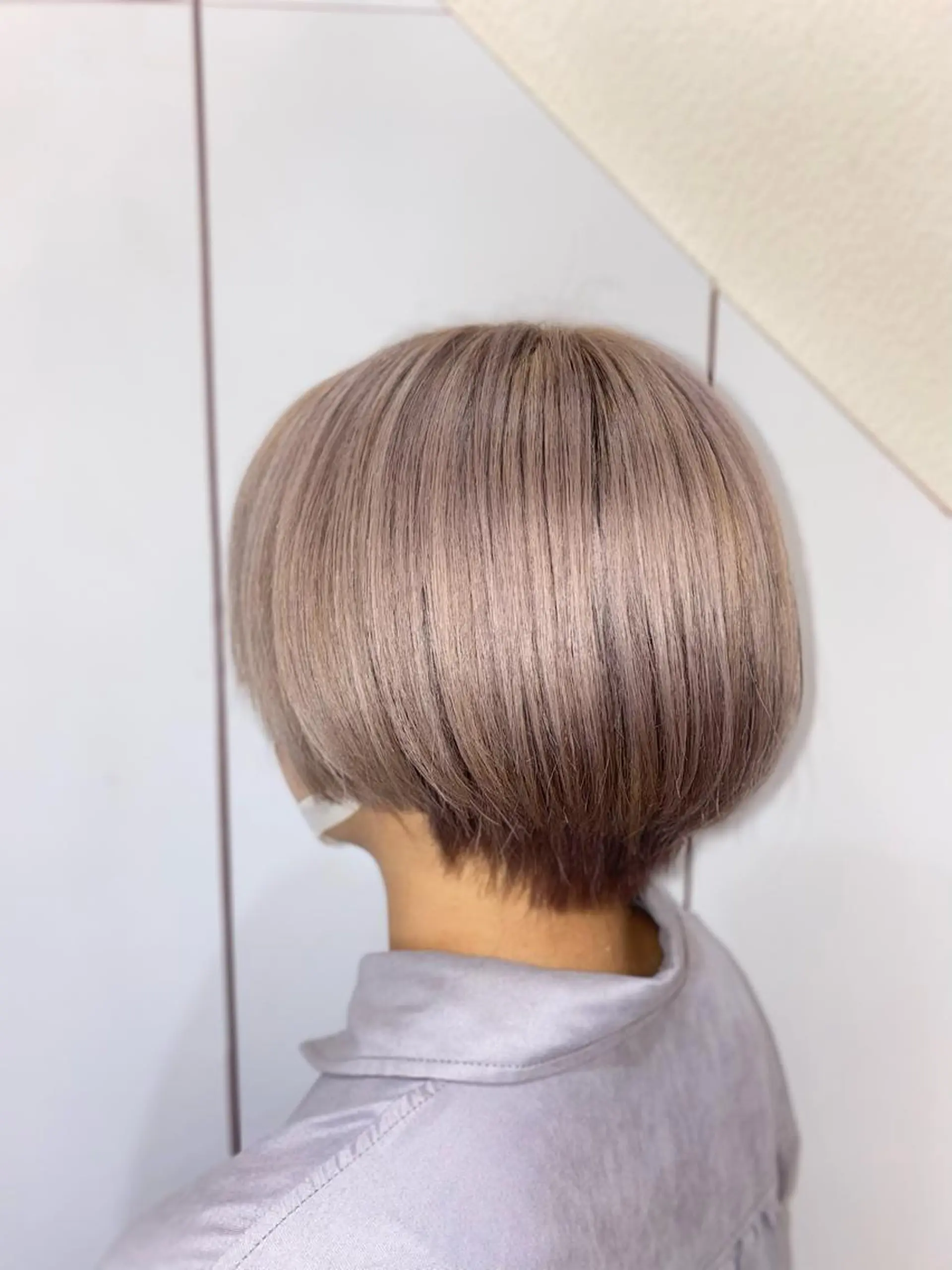 ショート アッシュ ヘアカラー ゆぴ☾‪/推しカラー /ハイトーンのヘアスタイル