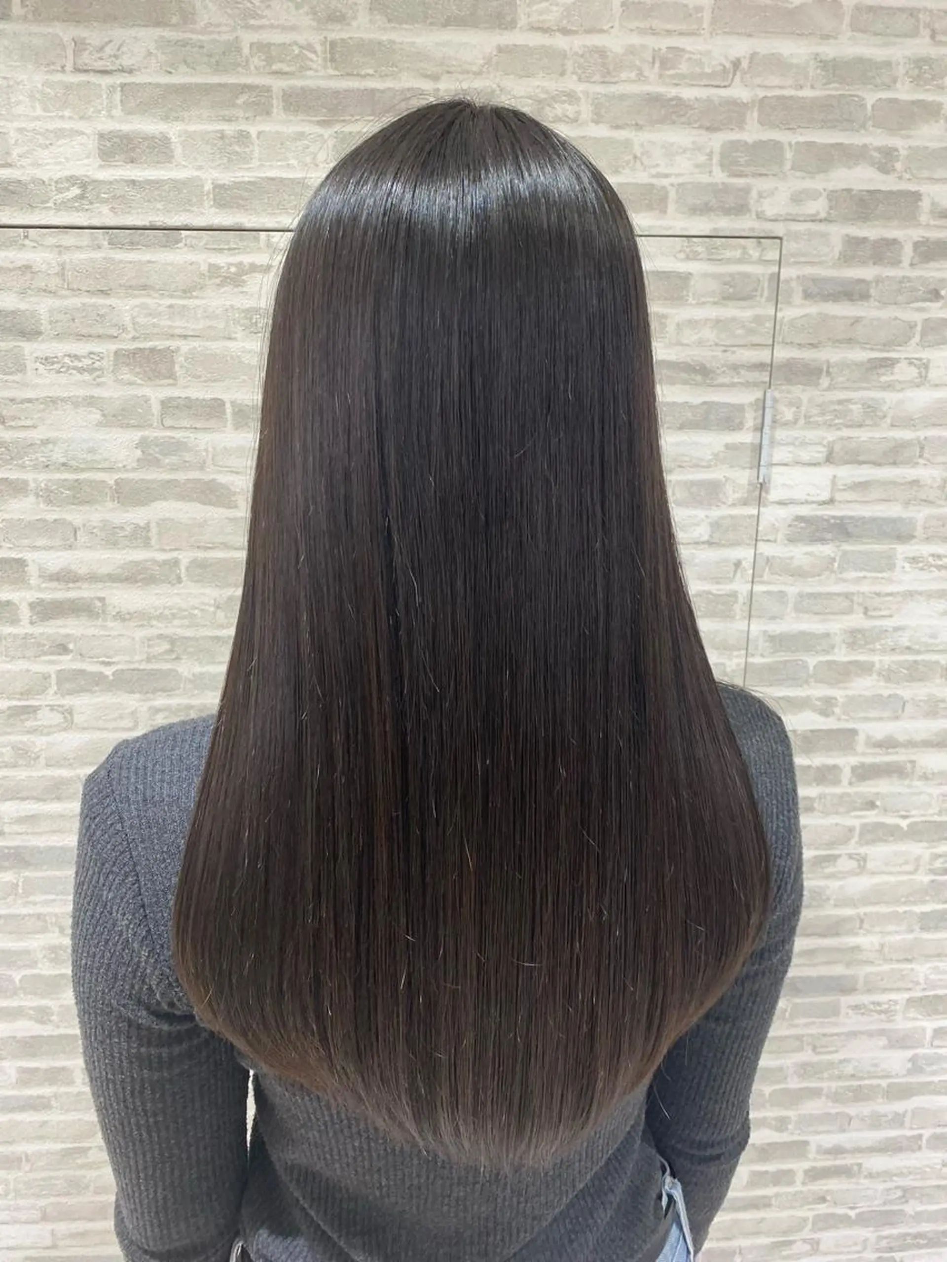 ロング 縮毛矯正 トリートメント 小金丸 里沙のヘアスタイル