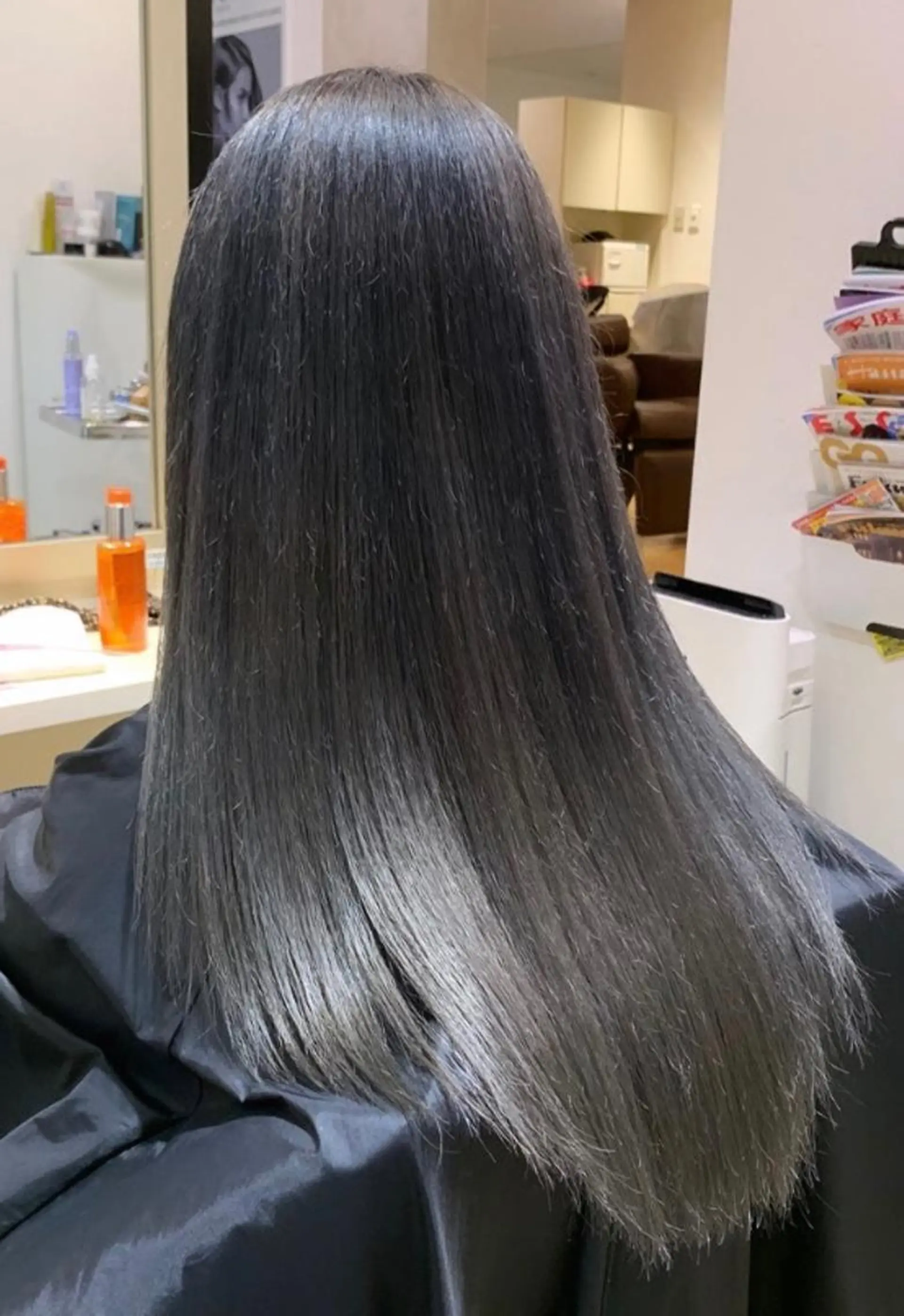 ロング カラー グラデーションカラー シルバー メンズカット/レイヤ ーカット大名Lay.のヘアスタイル