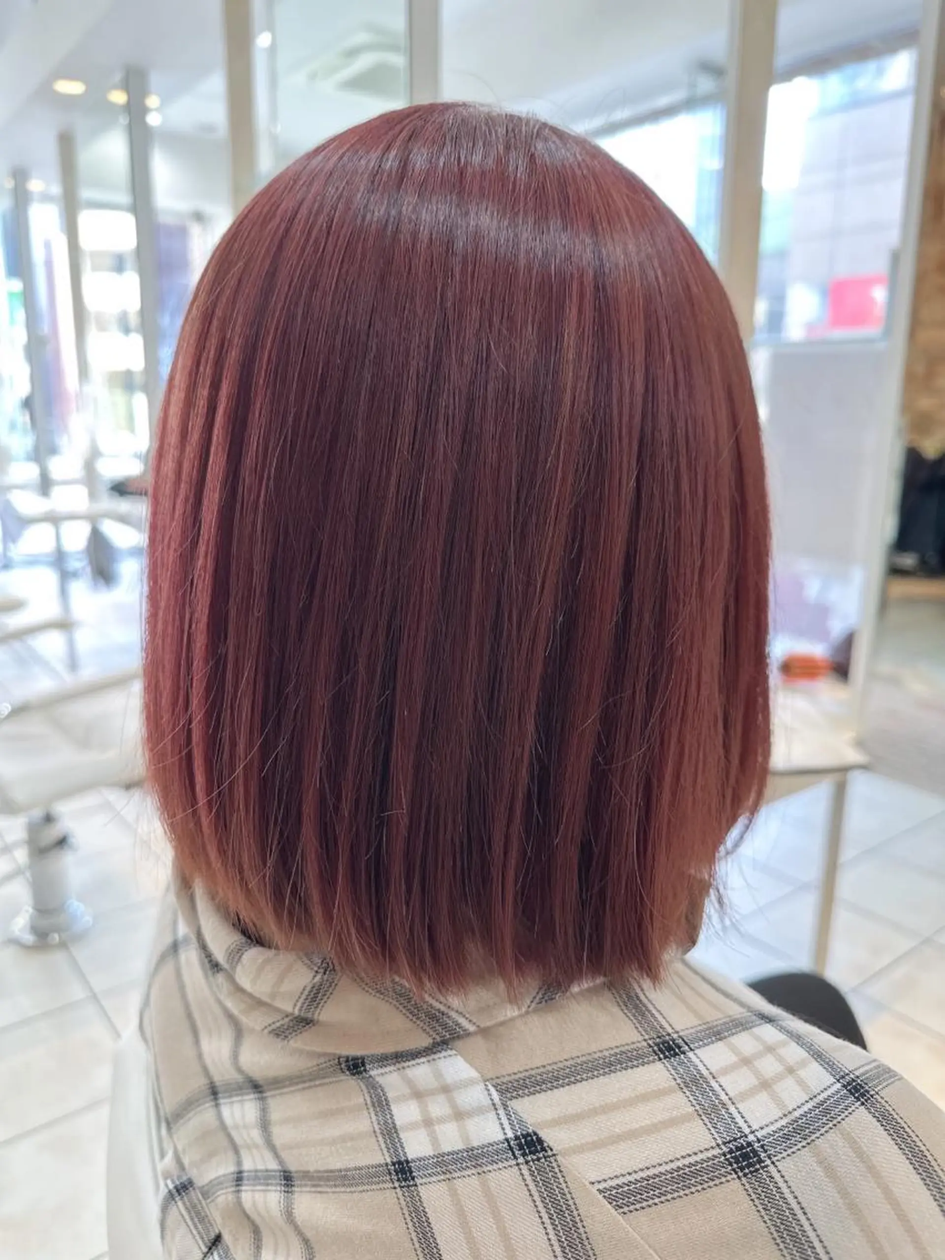 ミディアム カラー 艶髪 インナーカラーのヘアスタイル