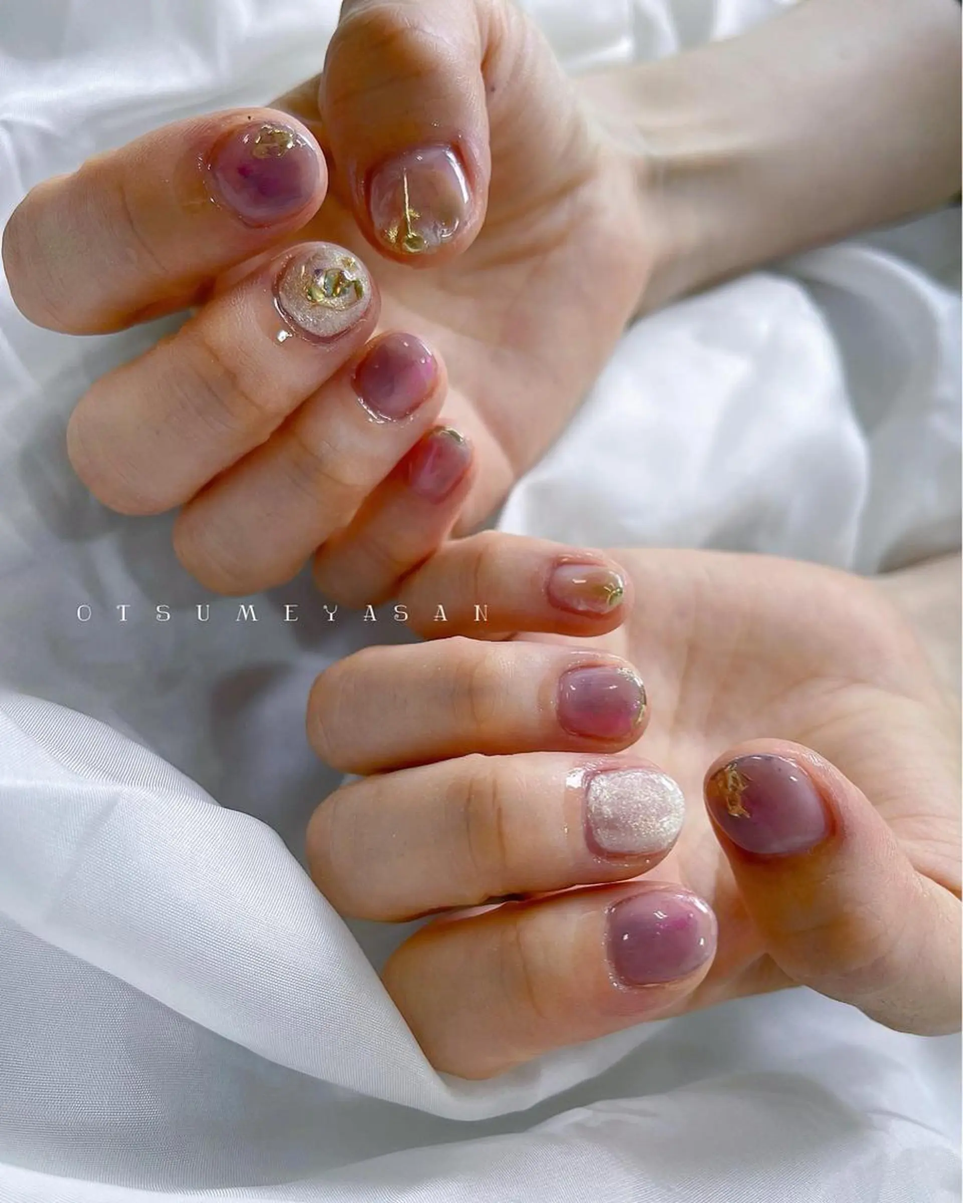 ネイル オーロラネイル ブルー 韓国ネイル ニュアンスネイル パープル otsumeyasan所属・わたなべ ちかのネイルデザイン