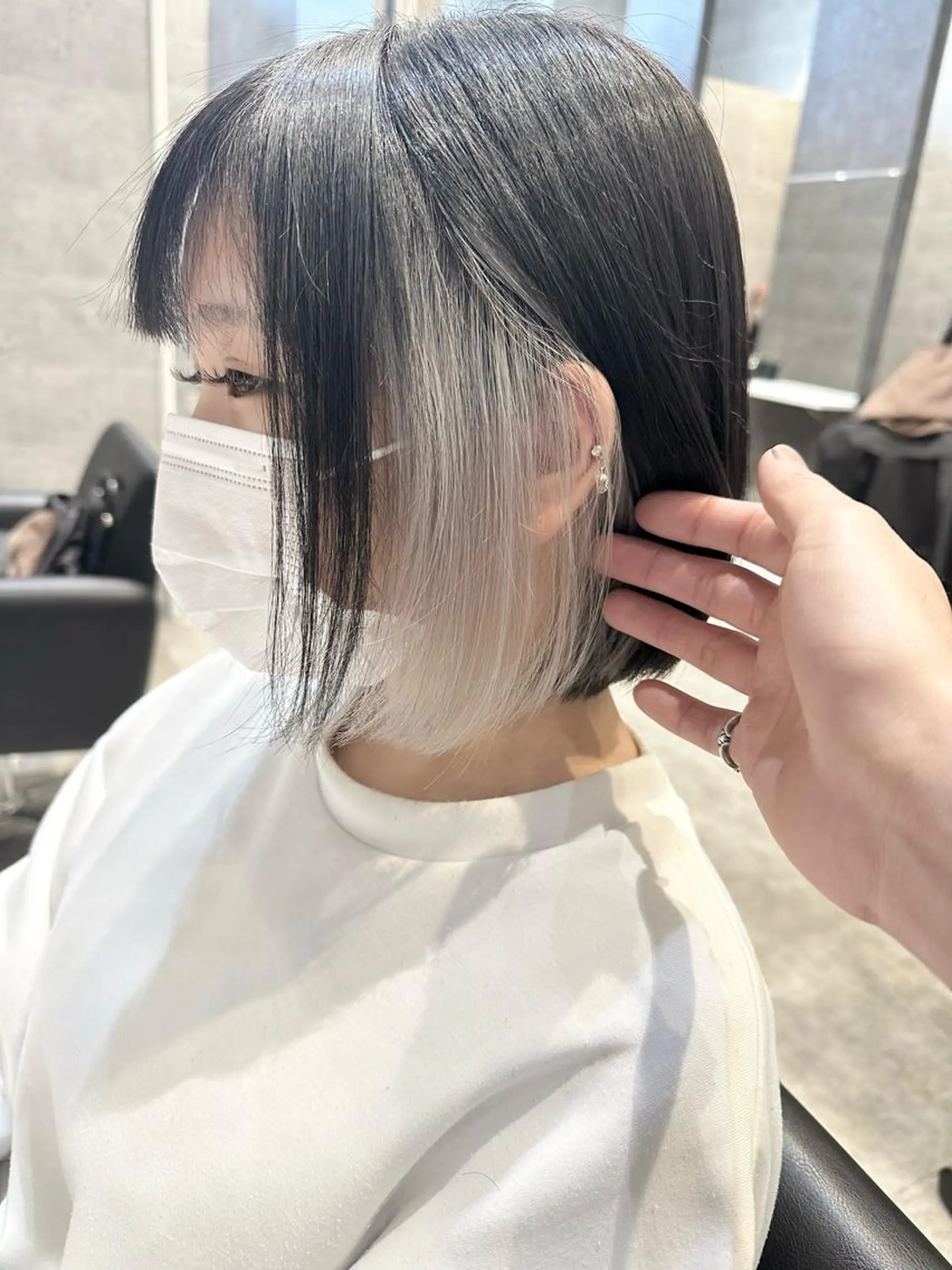 ショート カラー _WHITE /藤田唯生のヘアスタイル