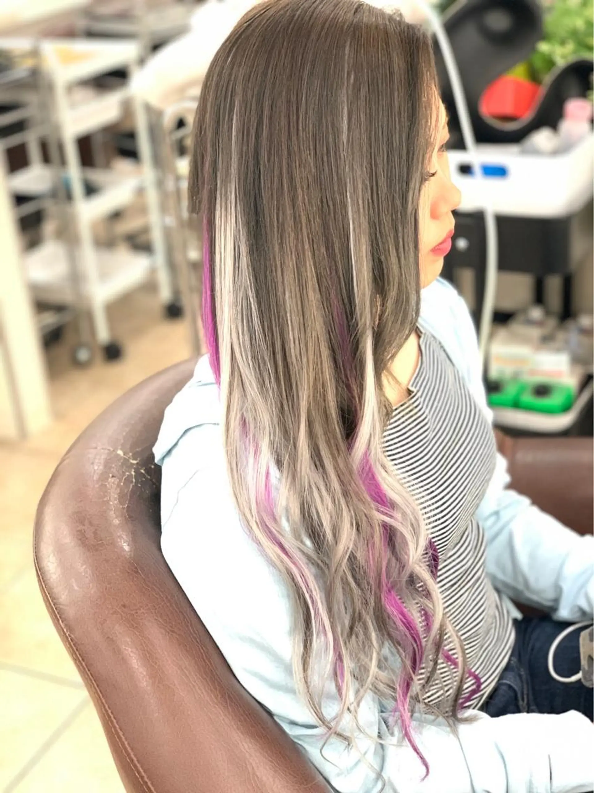 セミロング カラー 🐥こ ま🐥のヘアスタイル