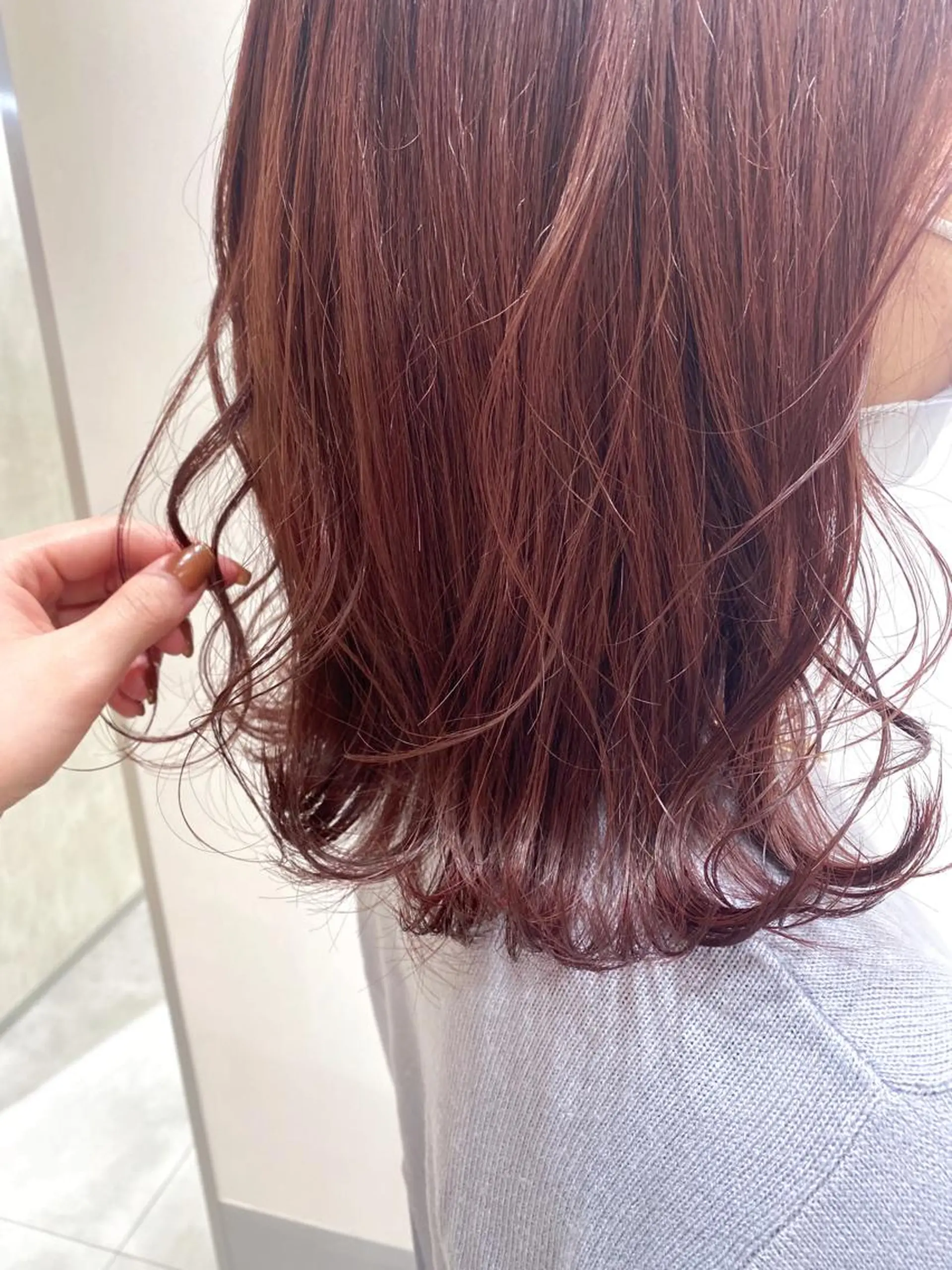 ミディアム カラー ヘアカラー 畑中 愛梨のヘアスタイル