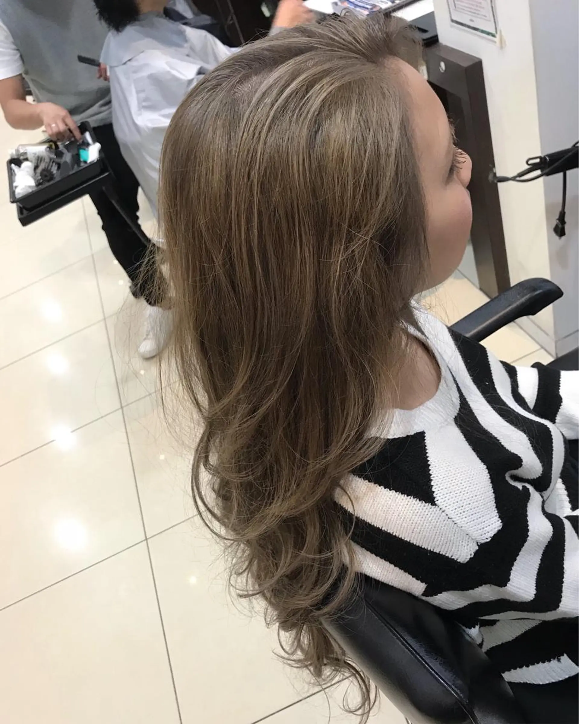 ロング アッシュ 大久保 隆蔵のヘアスタイル