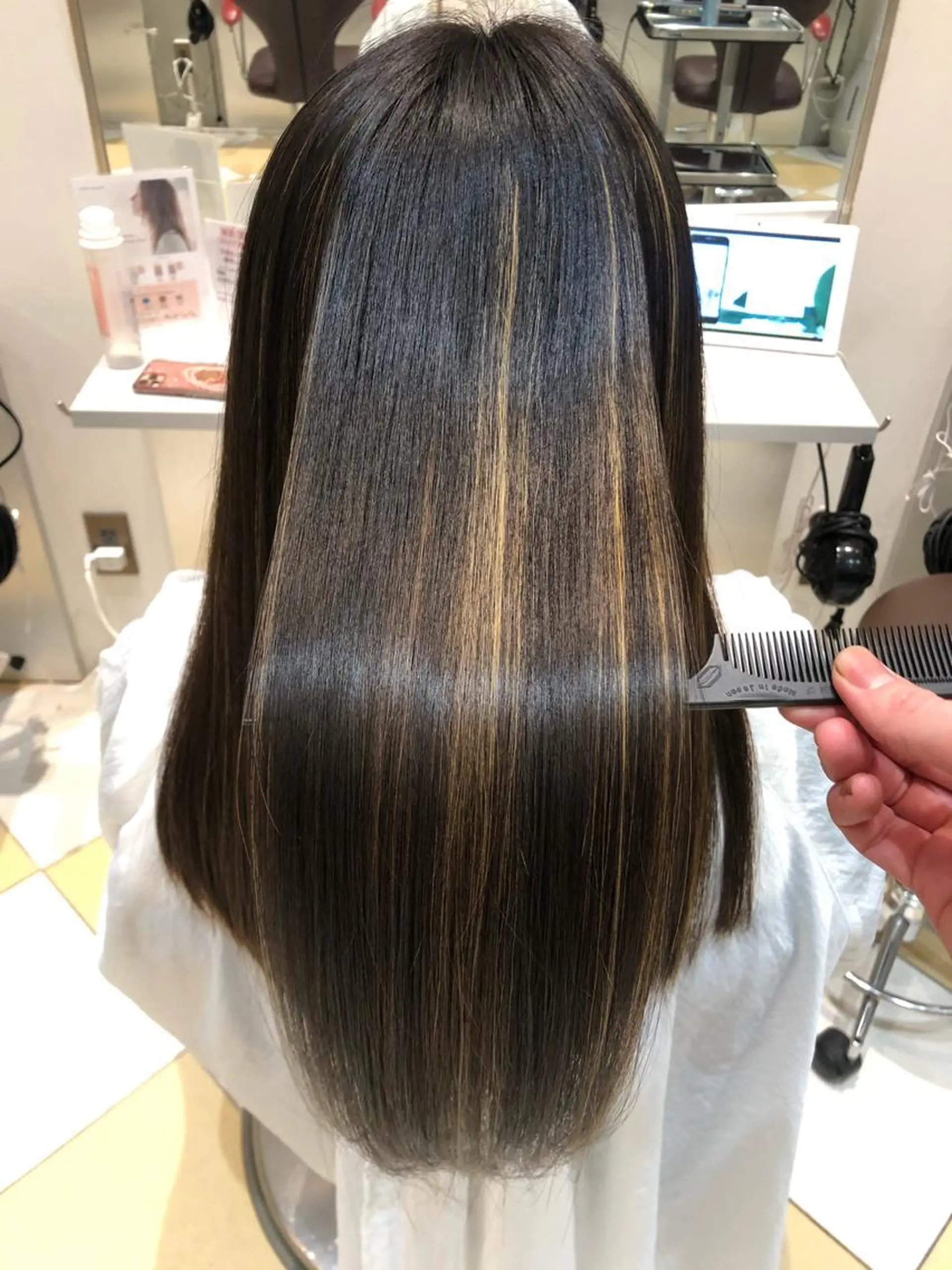 セミロング 縮毛矯正 國分 利成のヘアスタイル
