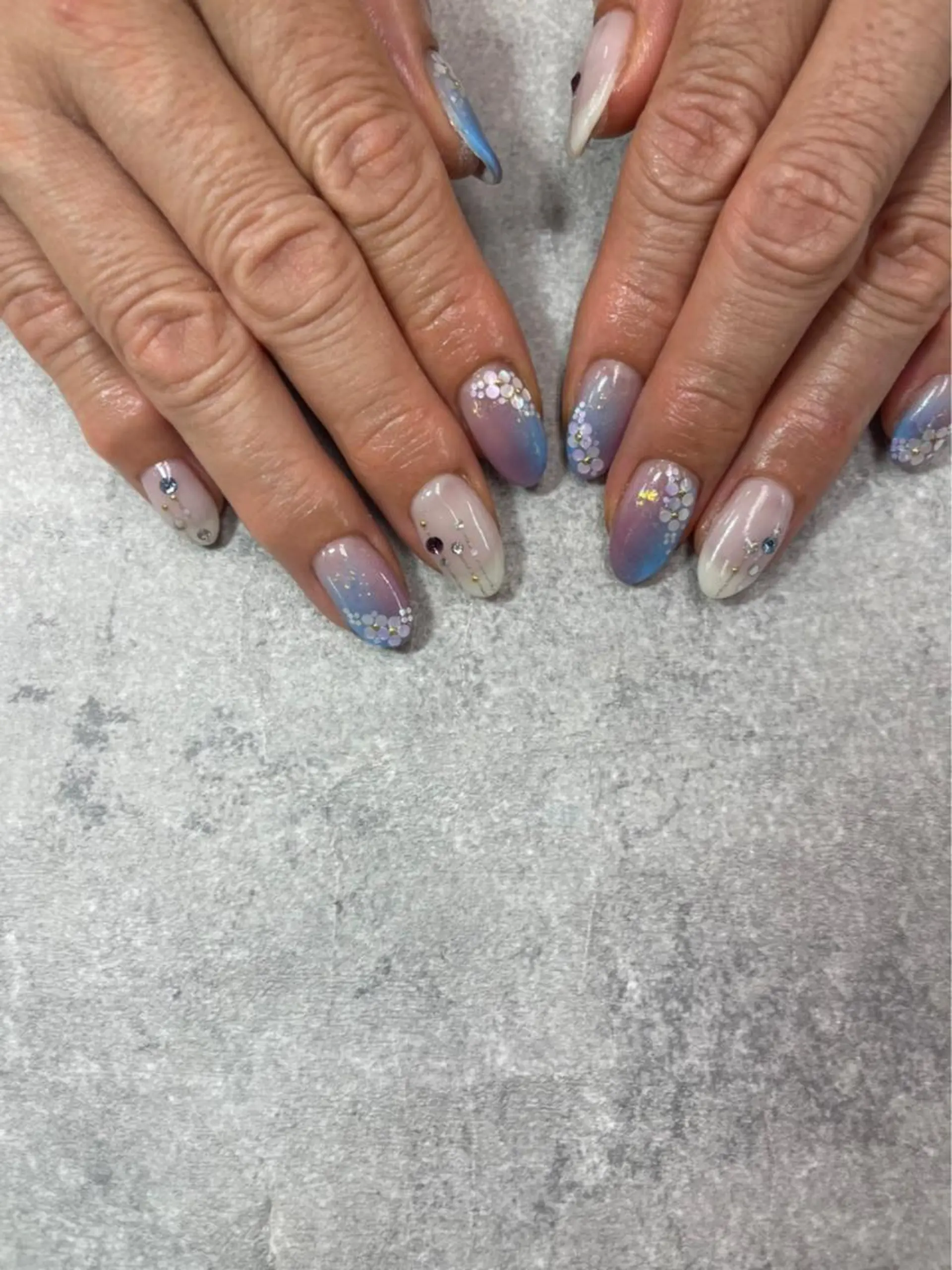 ネイル アートネイル ブルー フレンチネイル ジェルネイル ガラスフレンチ ハンドネイル ハンドケア FASTNAIL PLUS 新宿店のネイルデザイン