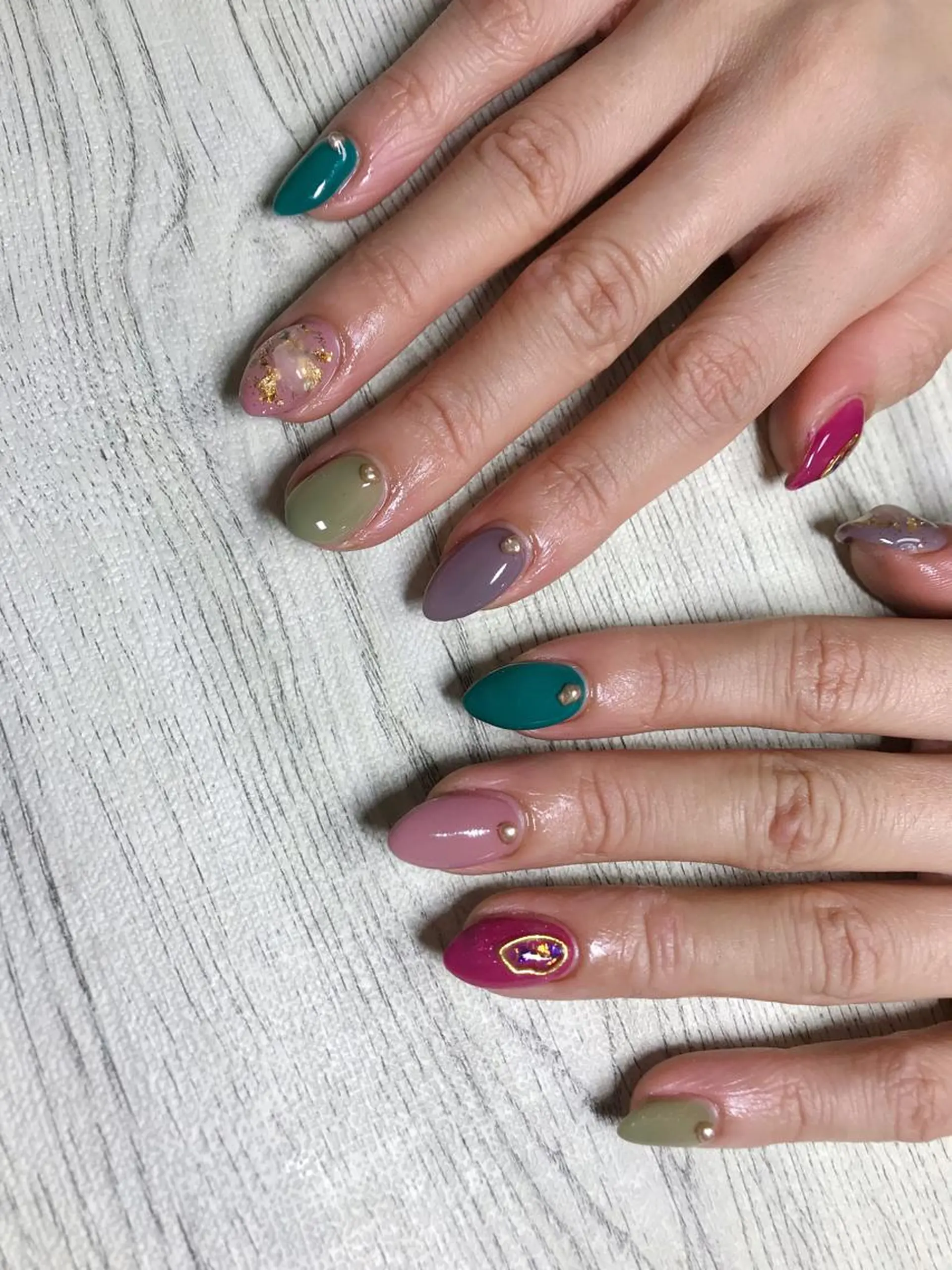 ネイル アートネイル 【カメレオン】 上村 祥子のヘアスタイル