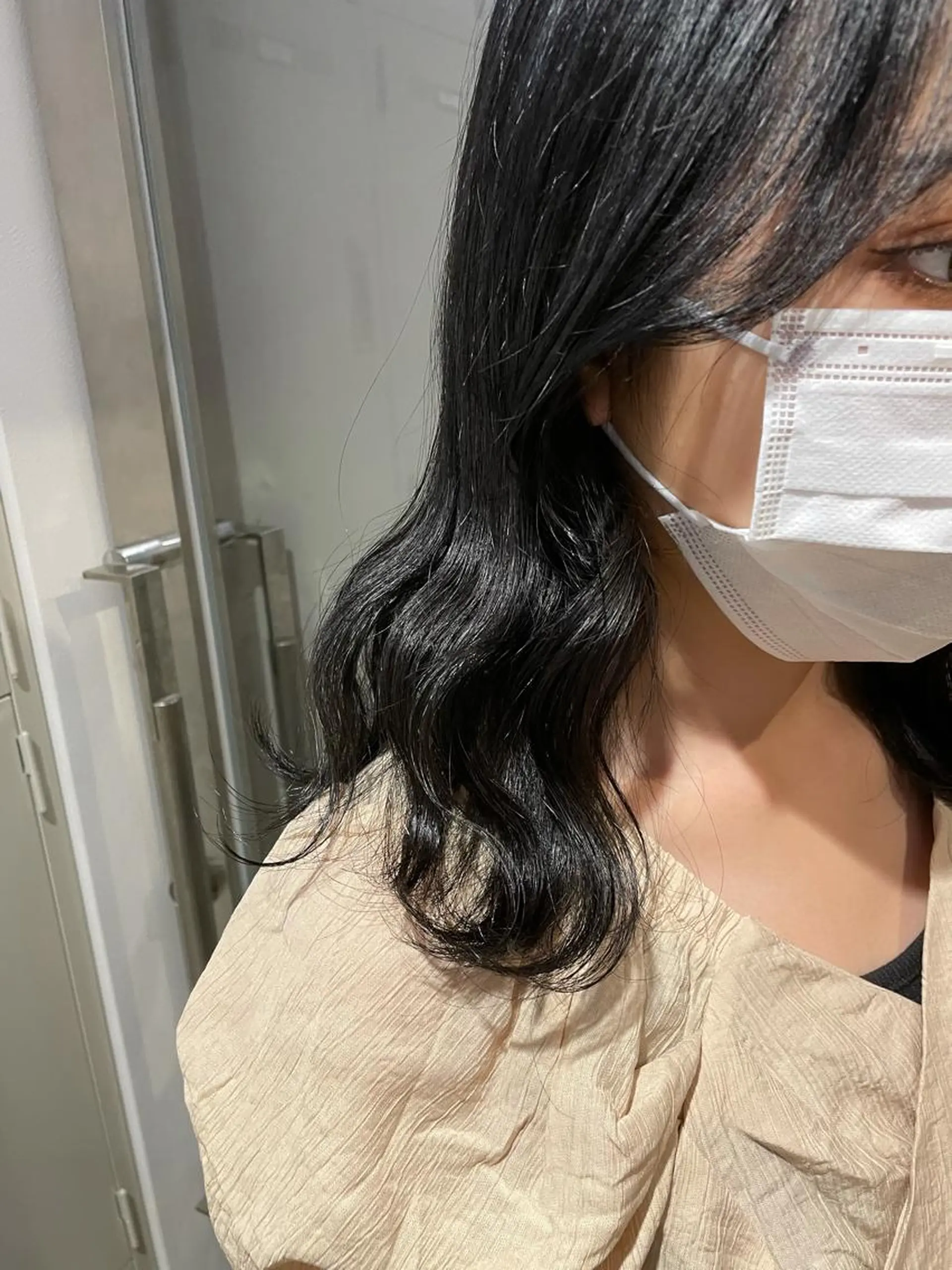 セミロング カラー カット ヘアカラー トリートメント ヘッドスパ ヘアセット 韓国レイヤー ハッシュカットのヘアスタイル