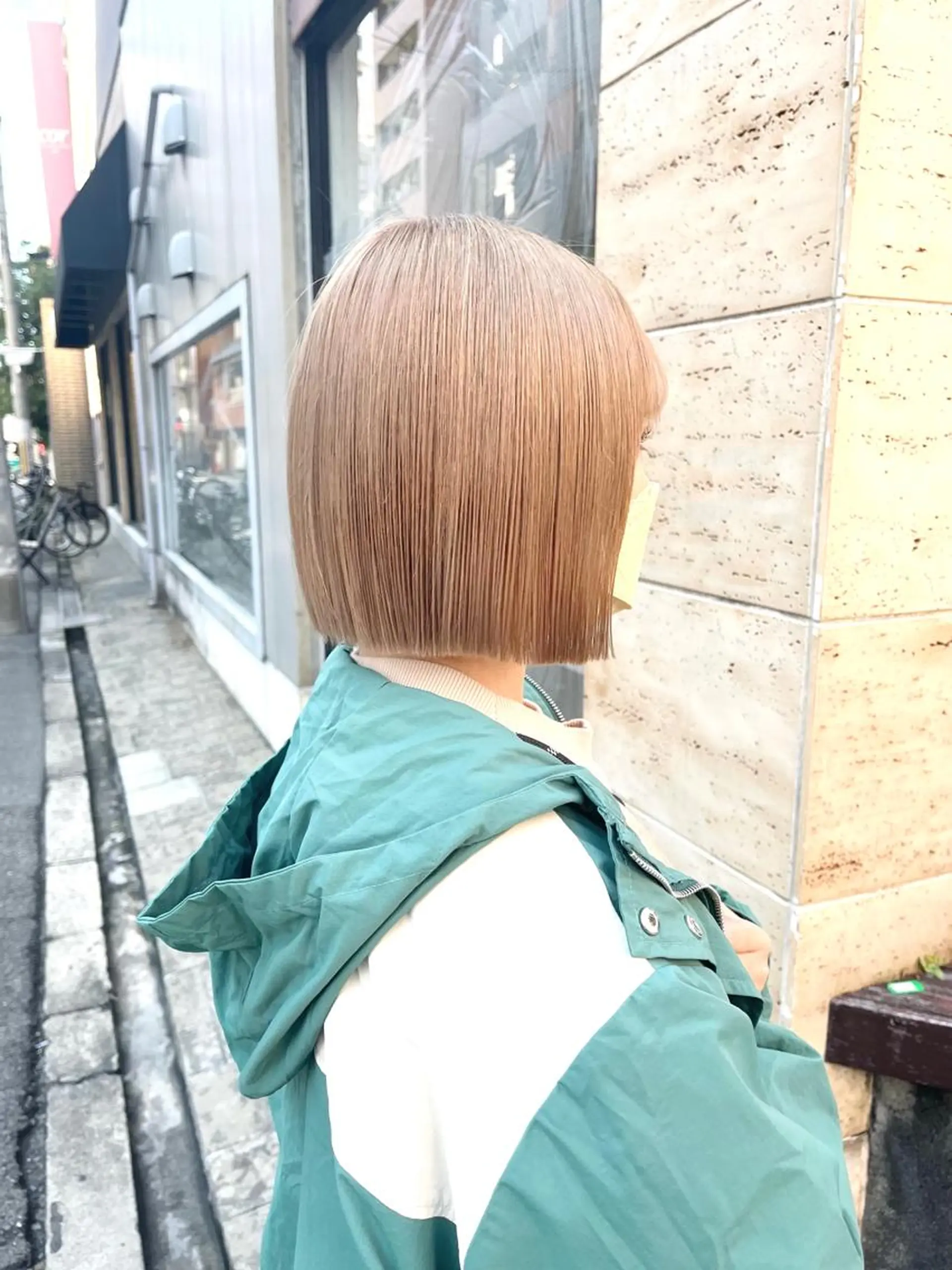 ショート カラー ベージュカラー ブリーチ ボブ ヘアカラー トリートメント 🩷ハイトーン透明感 レイヤー🩷ユリカのヘアスタイル