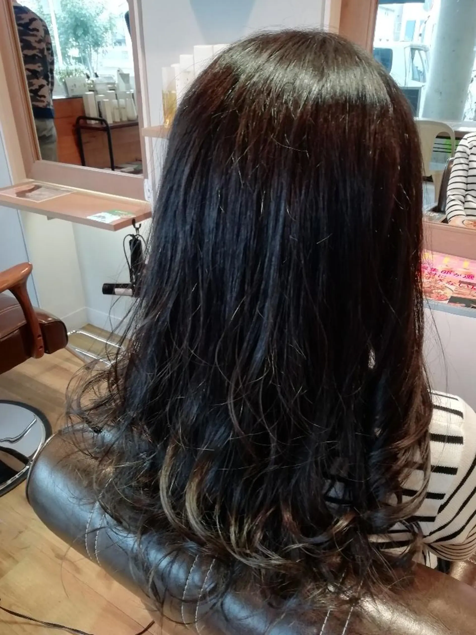 カラー アッシュ ベージュカラー 堀 望美のヘアスタイル
