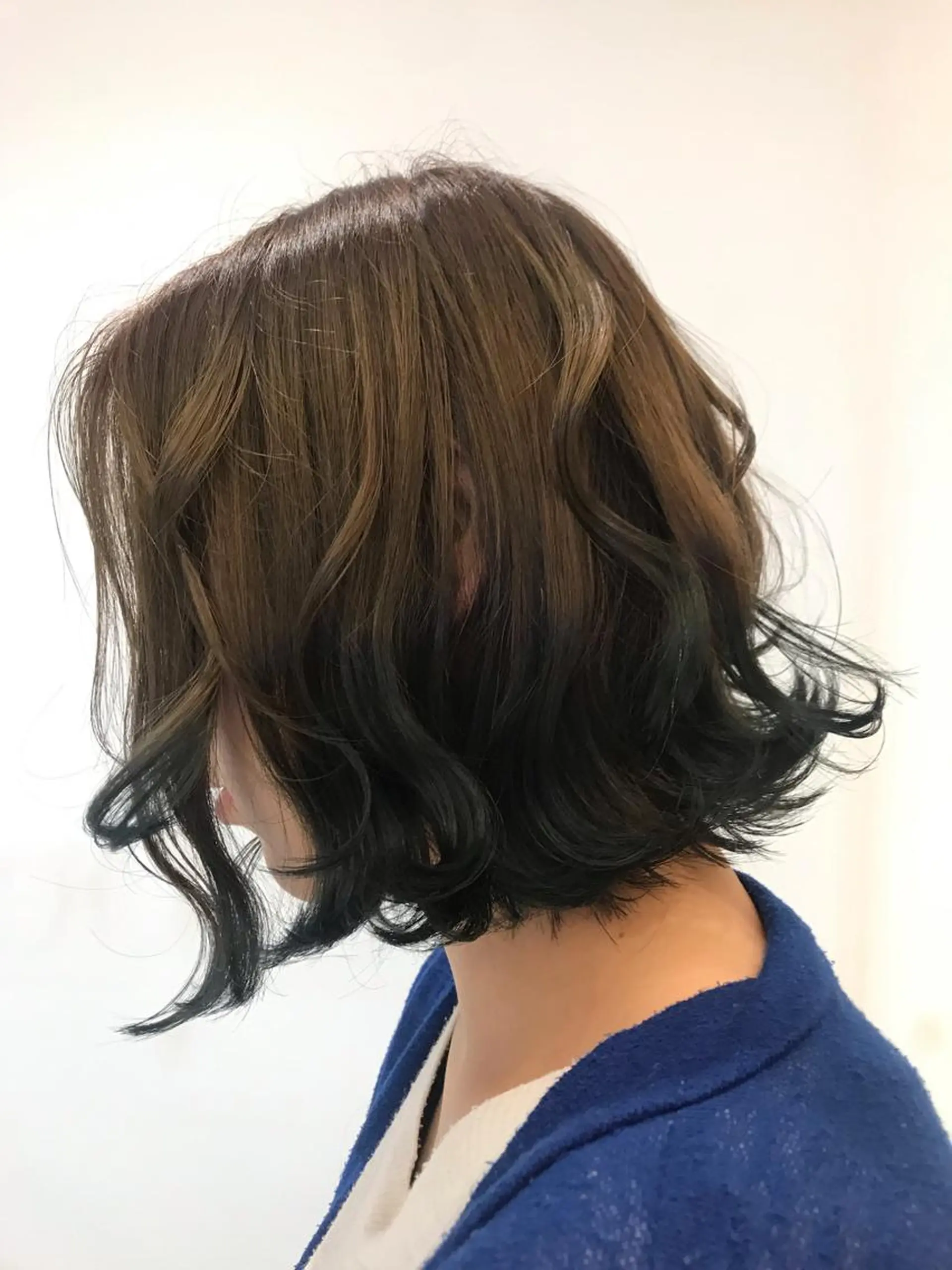 ミディアム カラー グラデーションカラー トレボー 聖蹟桜ヶ丘店所属・長谷部 成美のヘアスタイル